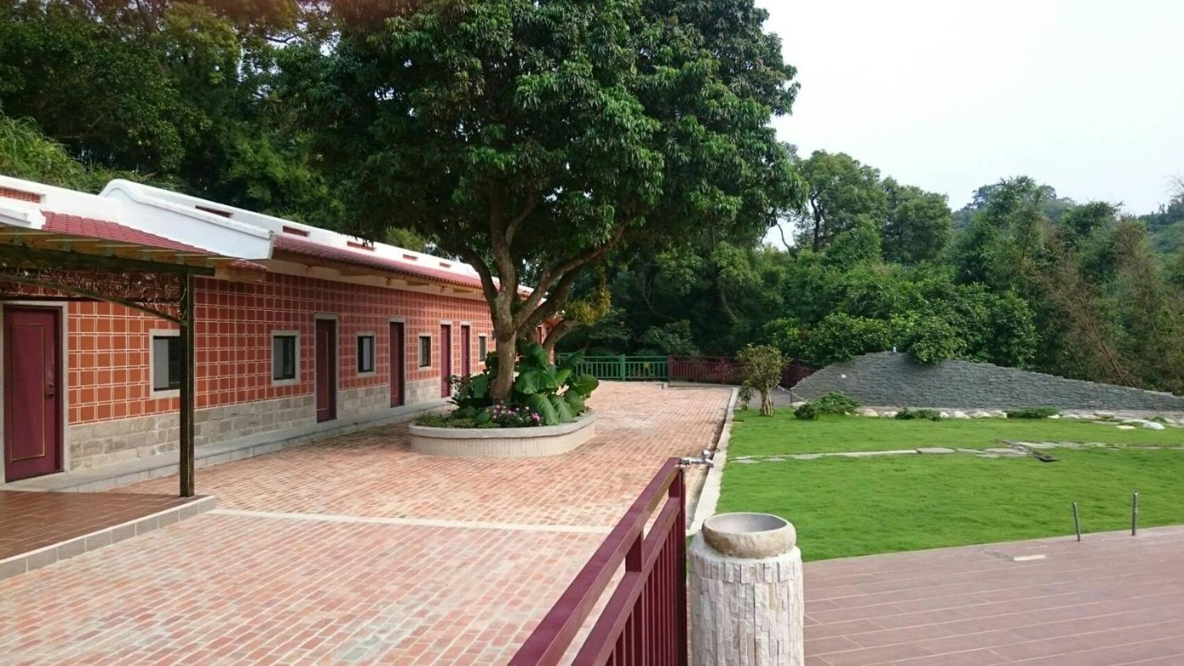 Photo 16