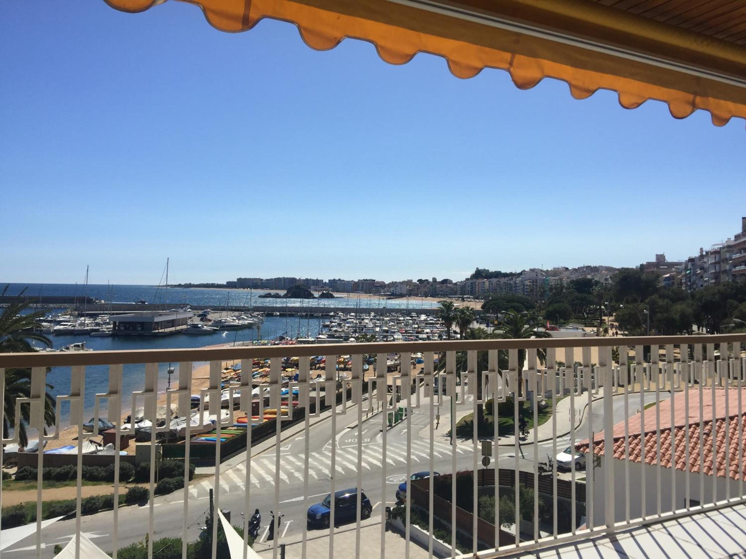 Vivalidays Es Blau - Blanes - Costa Brava view 2