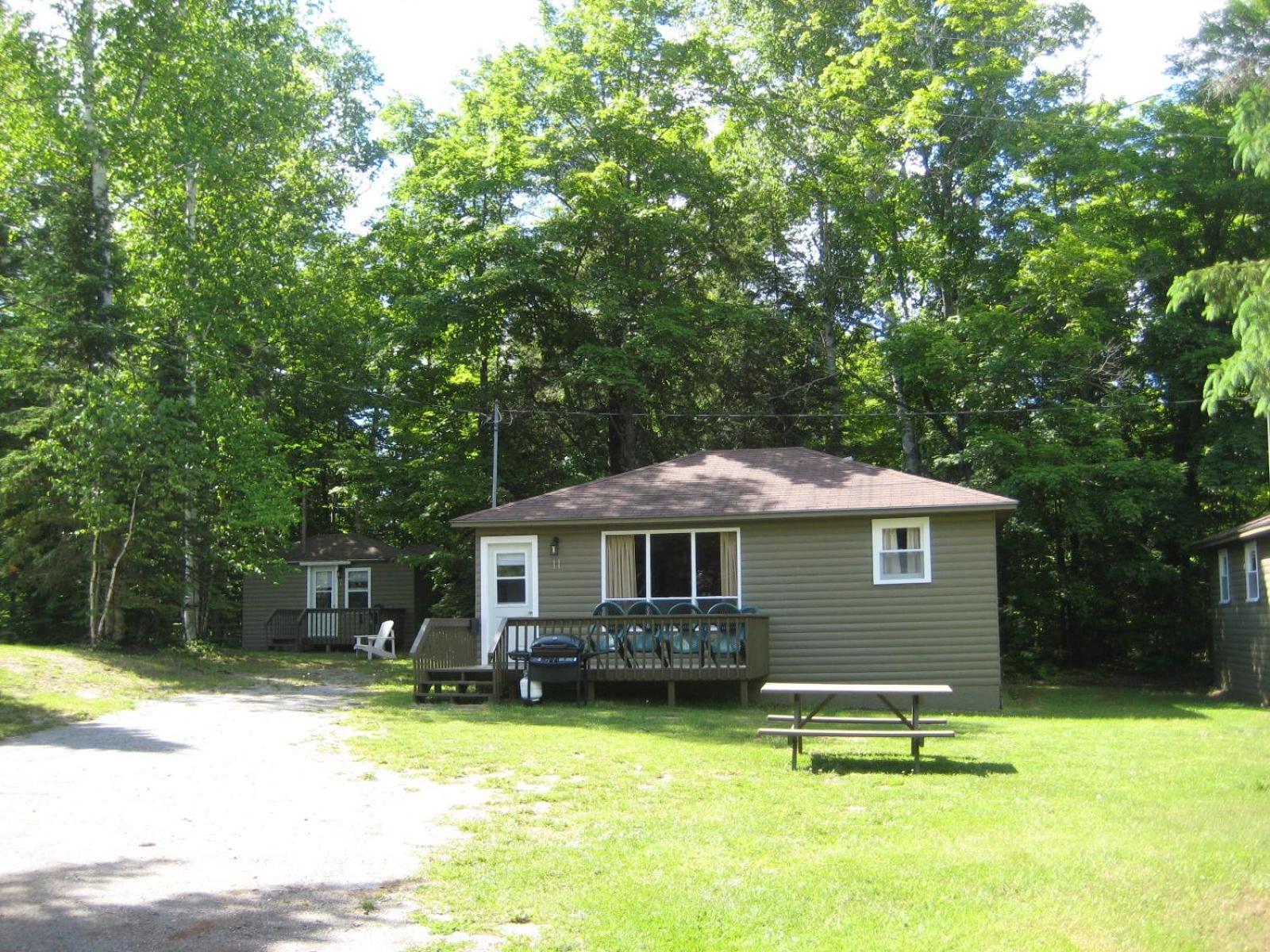 Cloverleaf Cottages