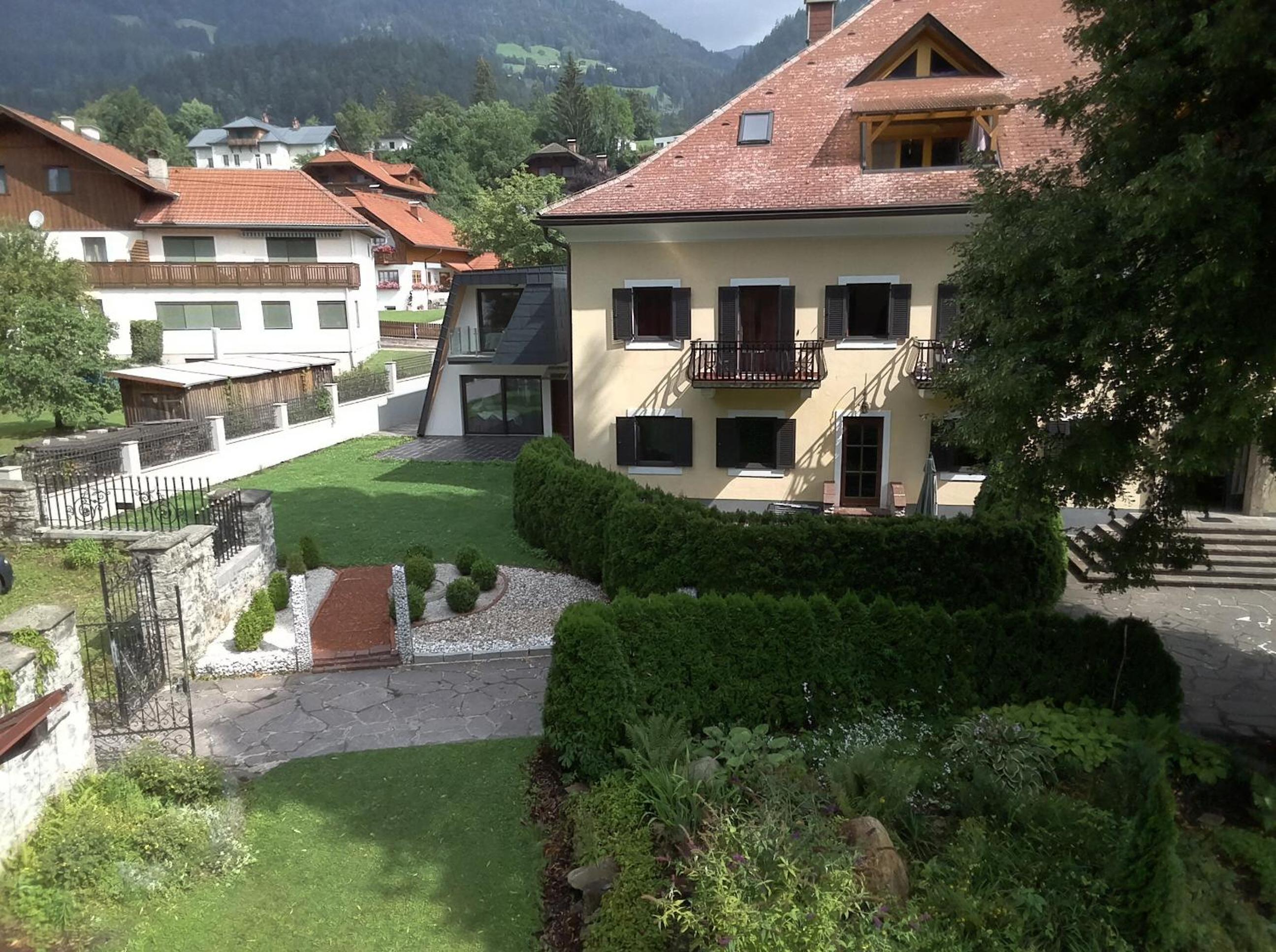 Garten- & Loggia-Appartement HERRENHAUS