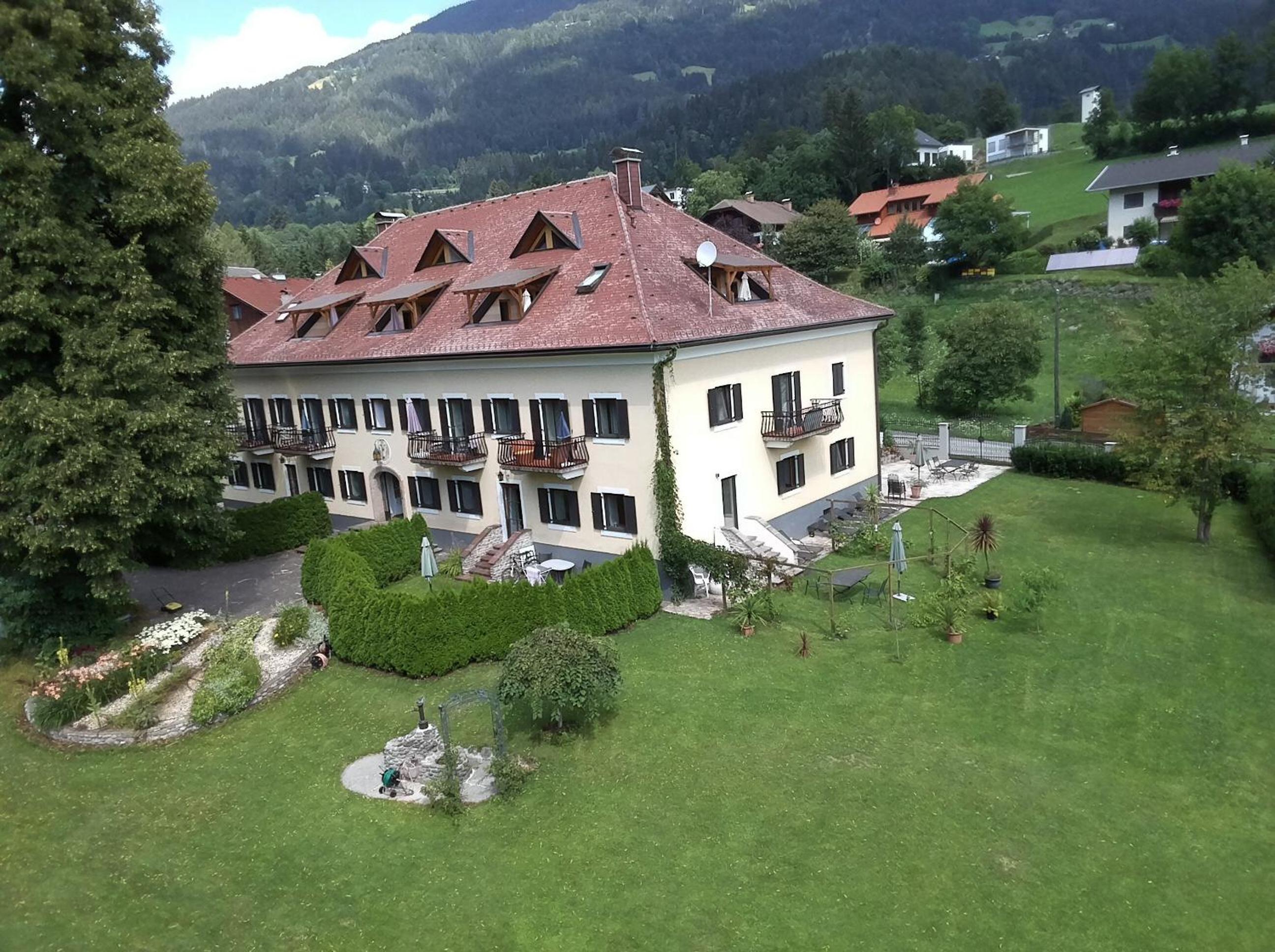 Garten- & Loggia-Appartement HERRENHAUS