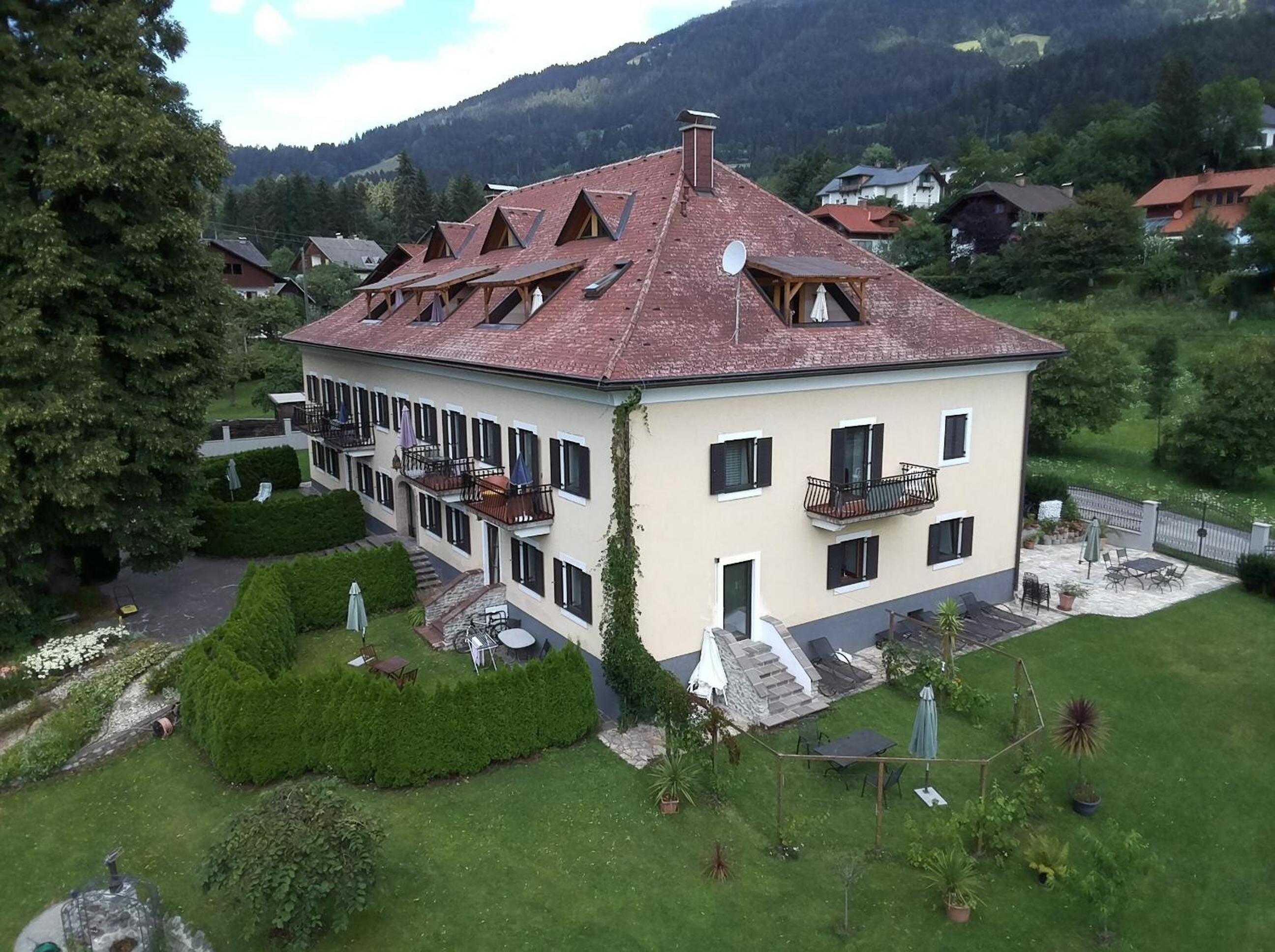 Garten- & Loggia-Appartement HERRENHAUS
