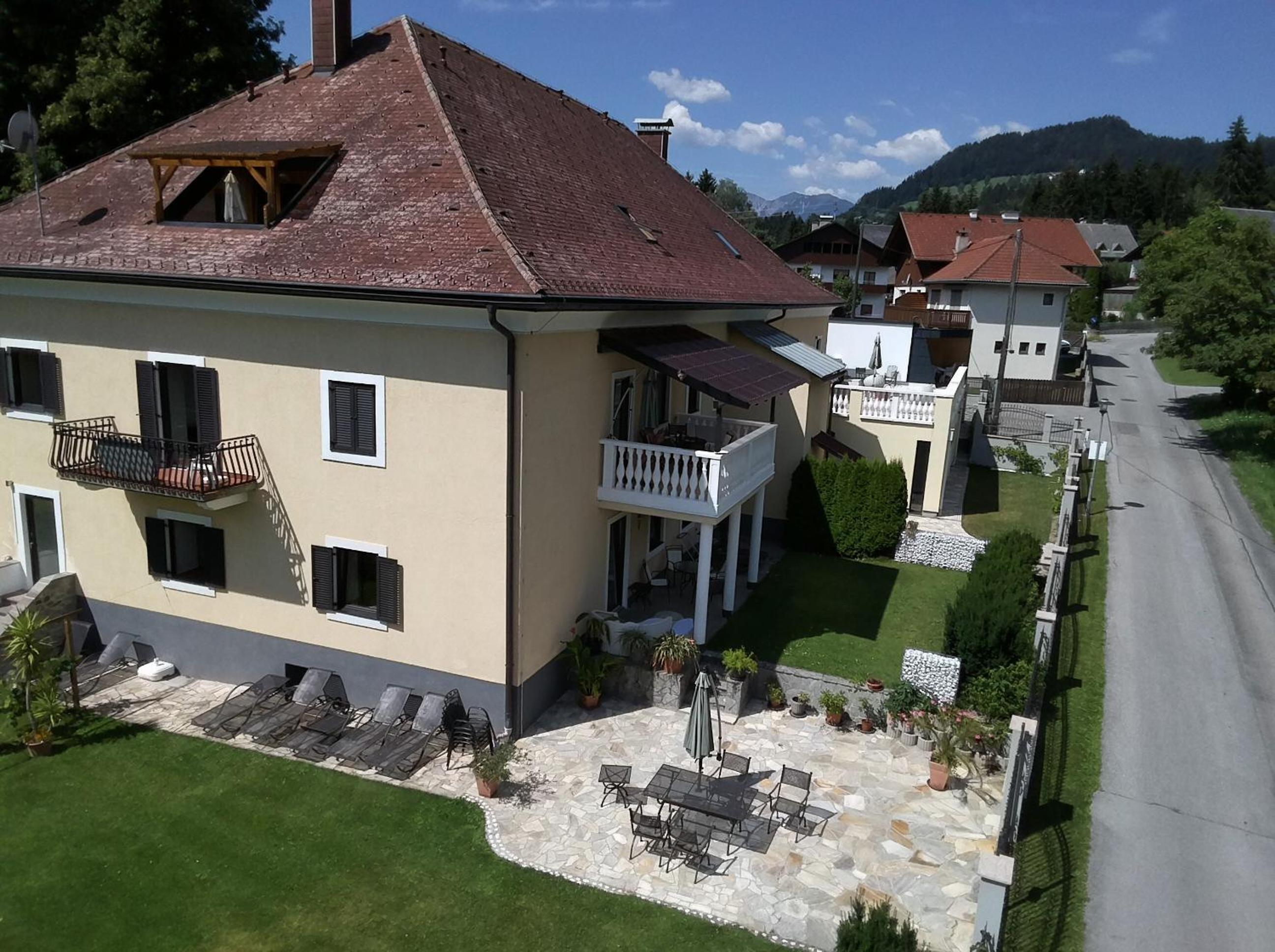 Garten- & Loggia-Appartement HERRENHAUS