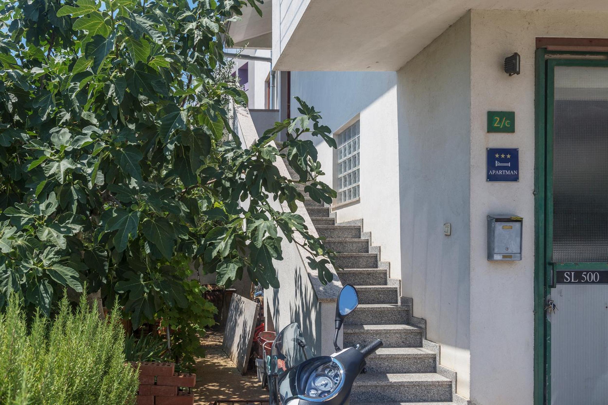 Apartmani Suzi view 4