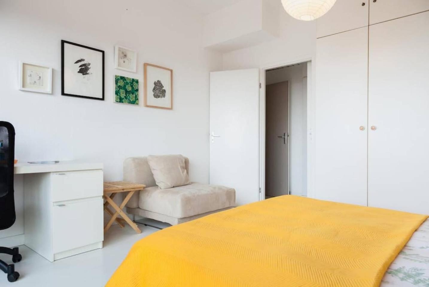 La Cambre - Ensuite Room