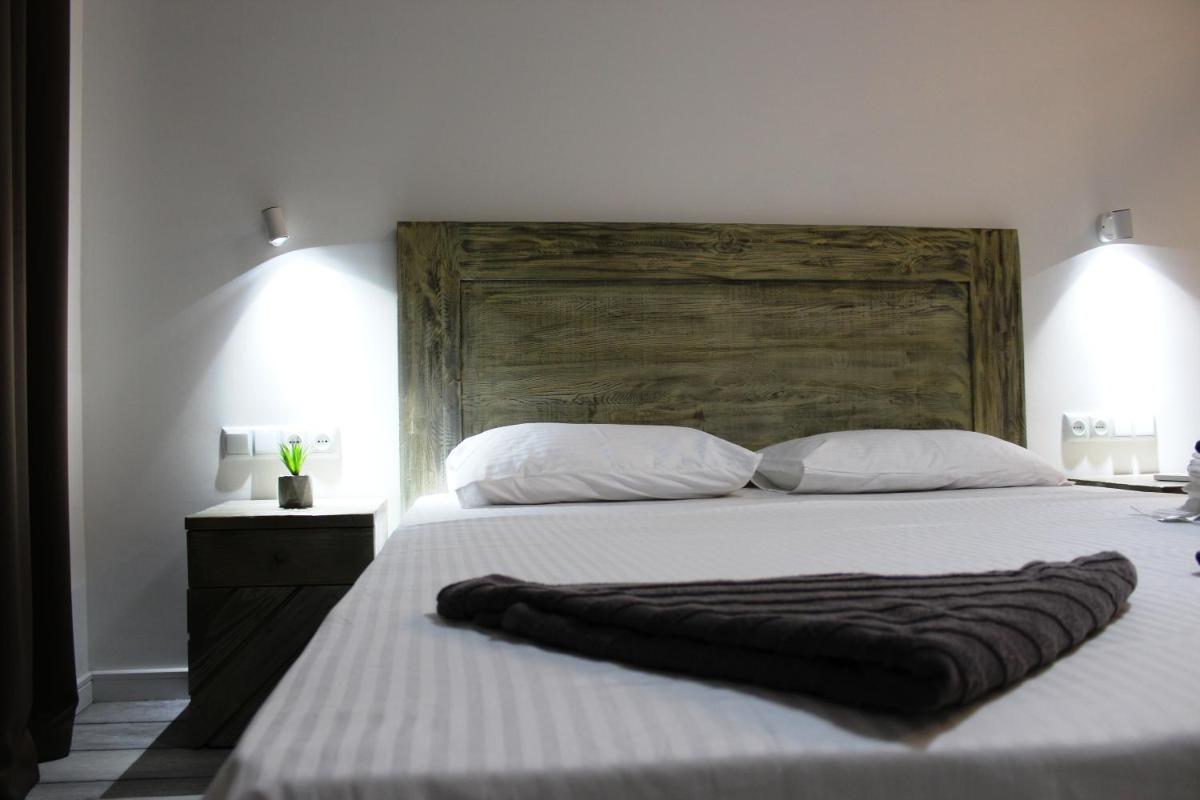 City Center Apartments by Happy Place