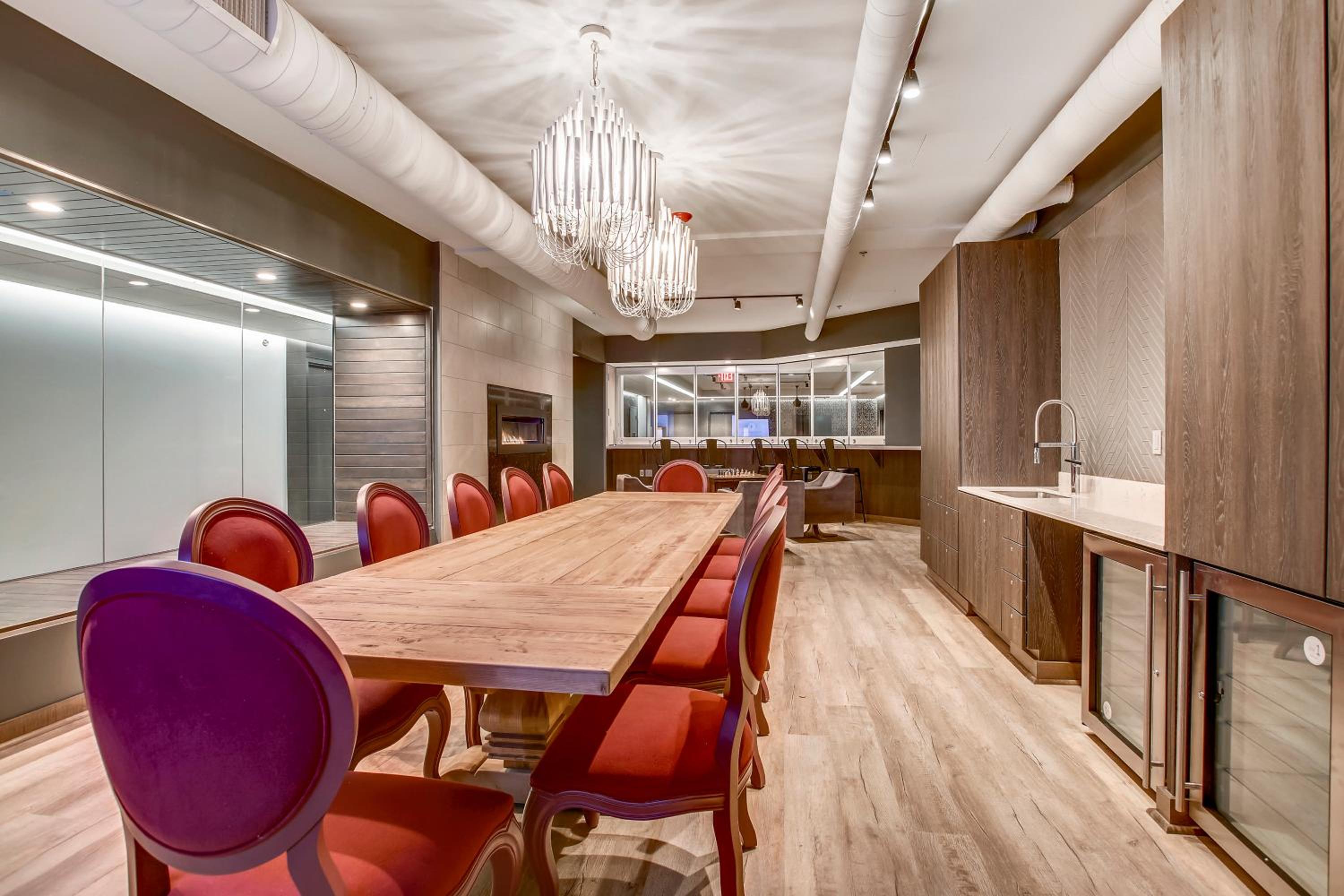 Hotel Etage Executive Living - Image 1