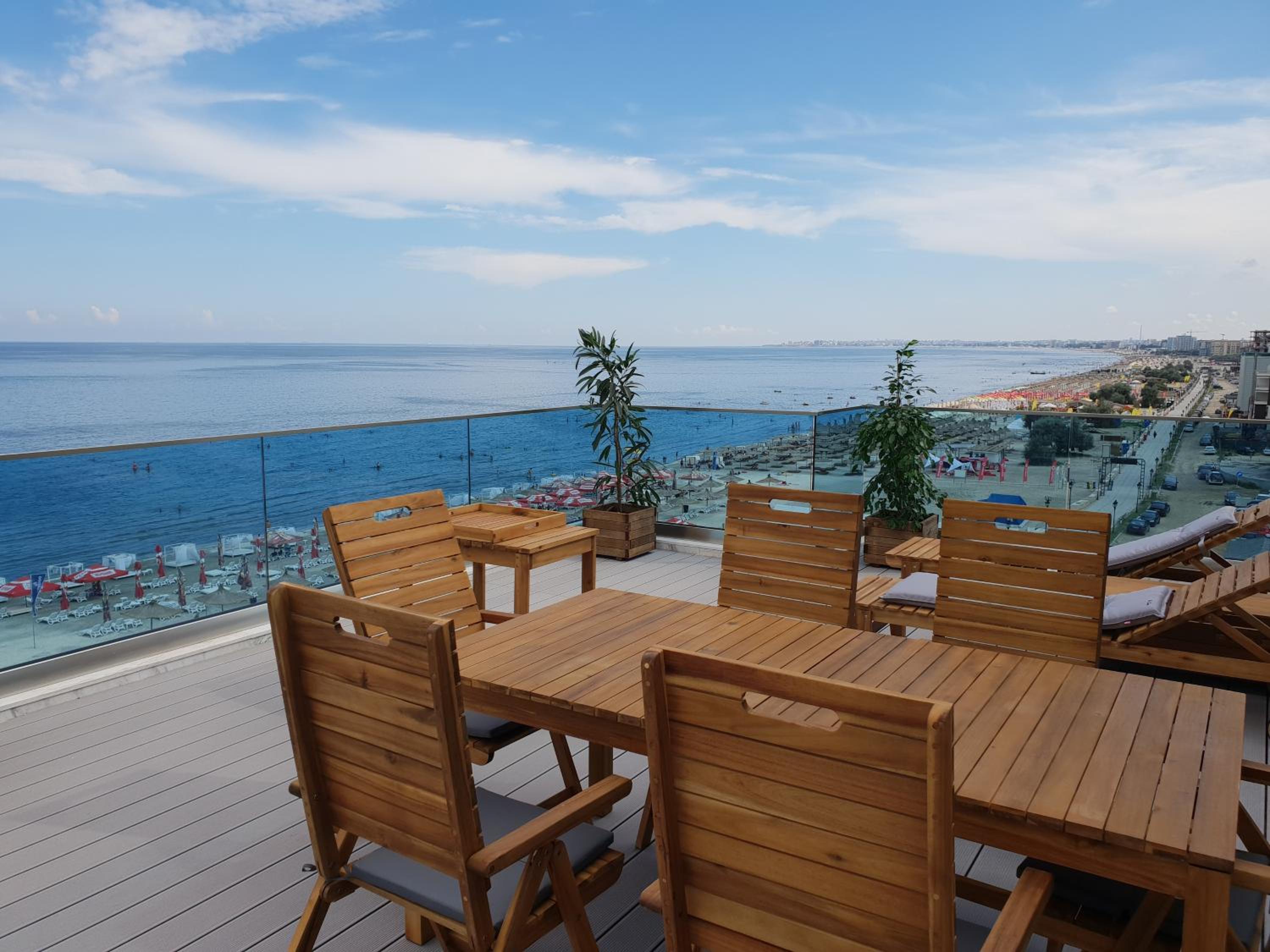 WAVE 2 Promenada Apartments view 4