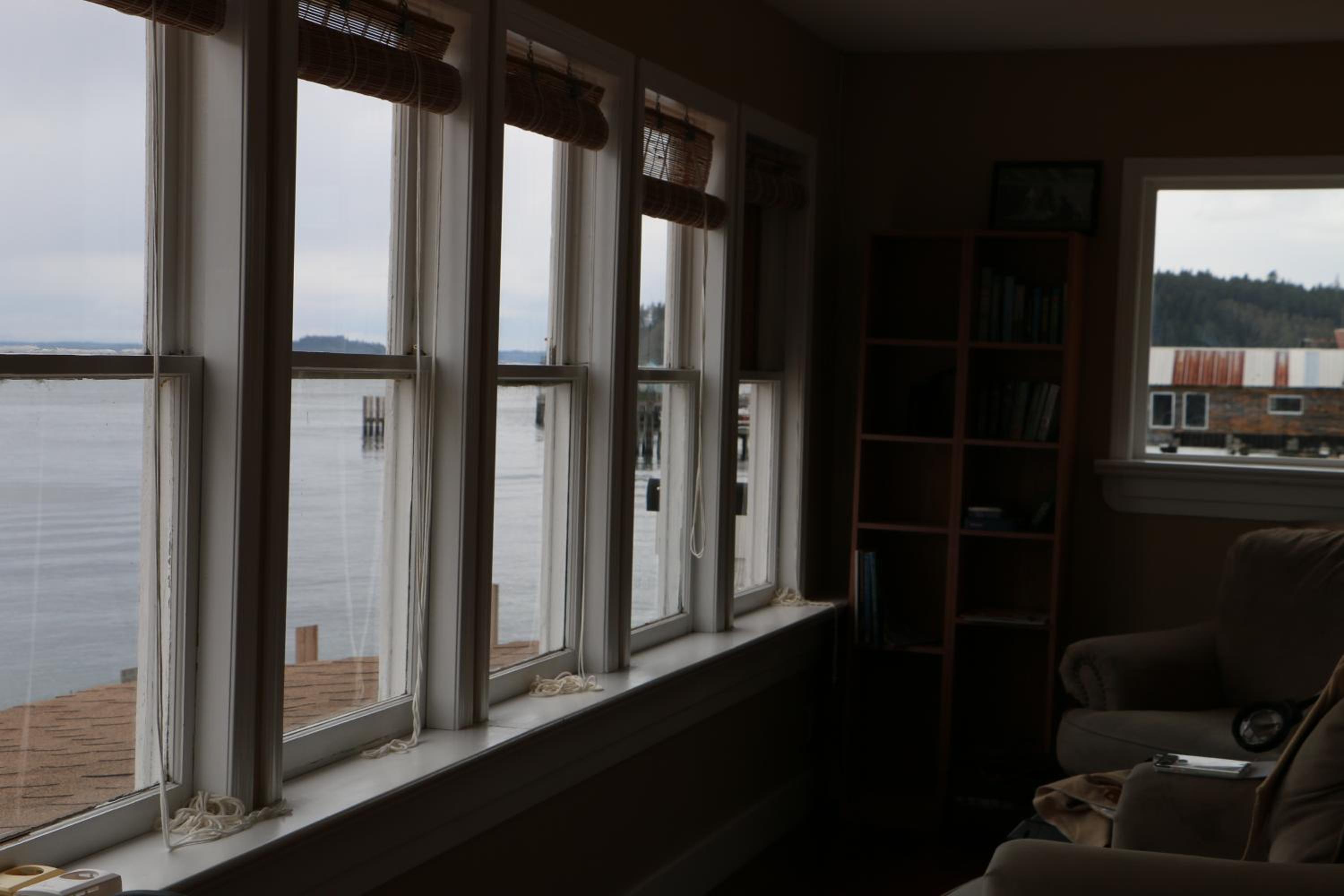 Nimpkish Hotel