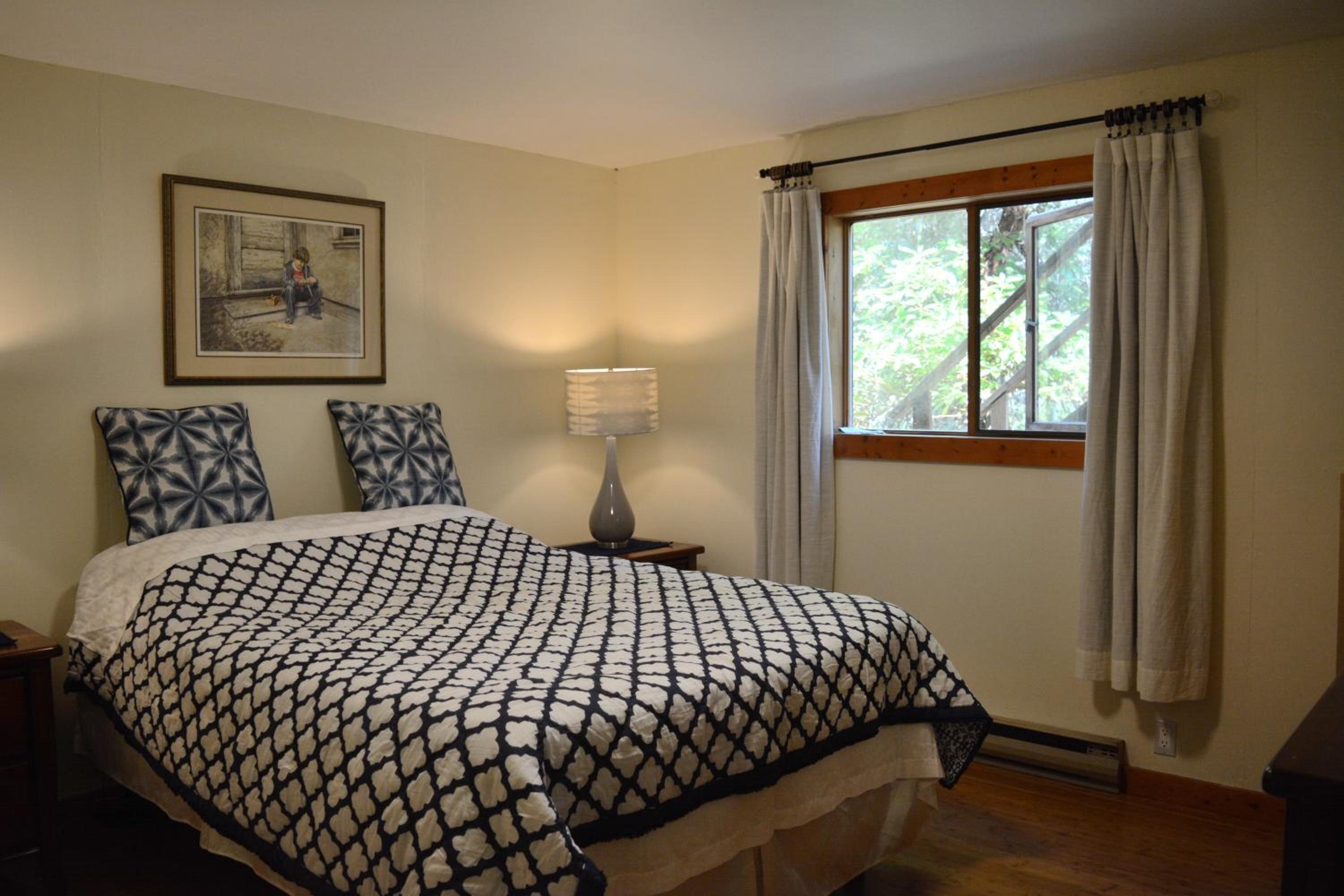 Gabriola Central B&B
