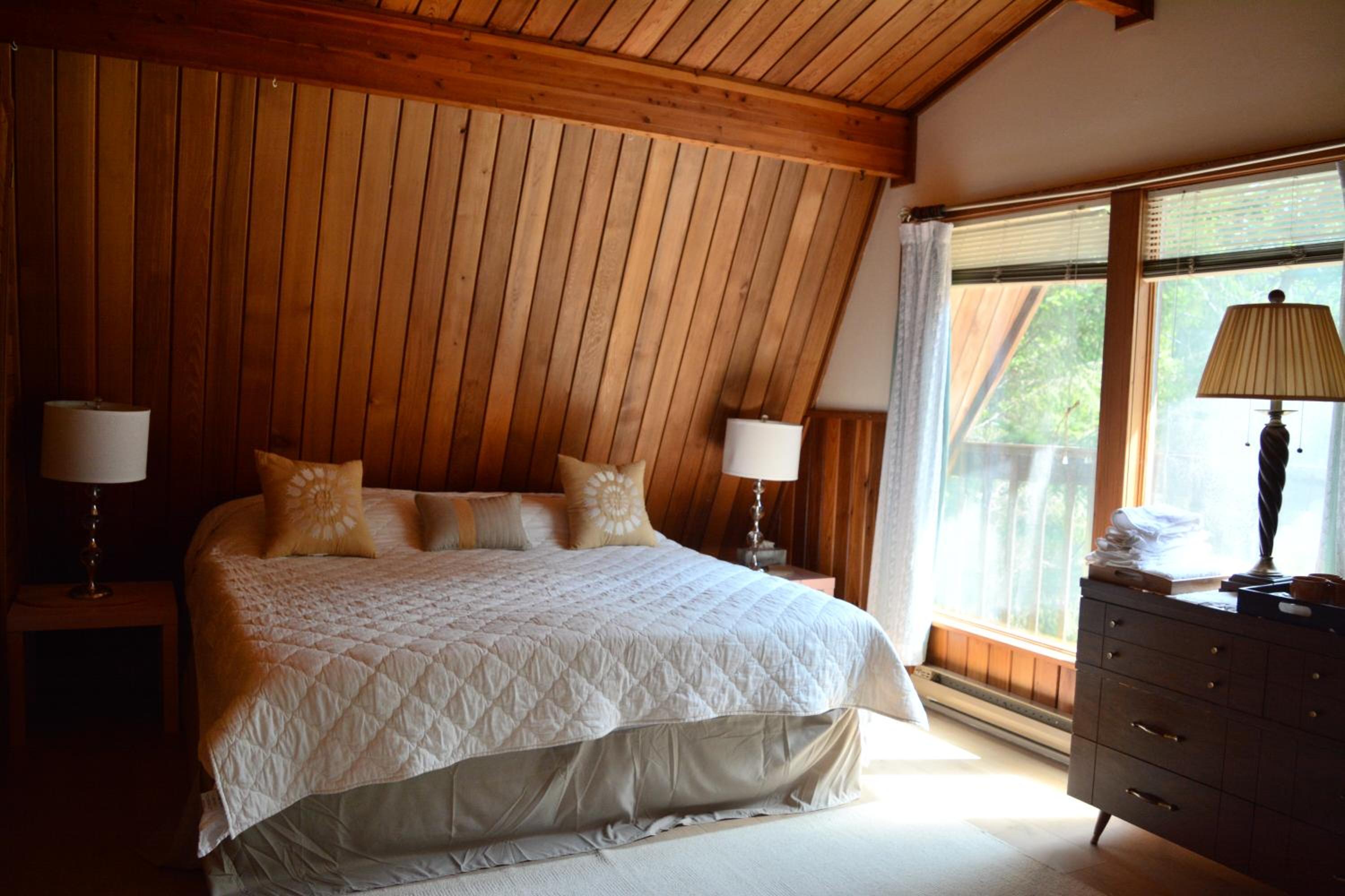 Gabriola Central B&B