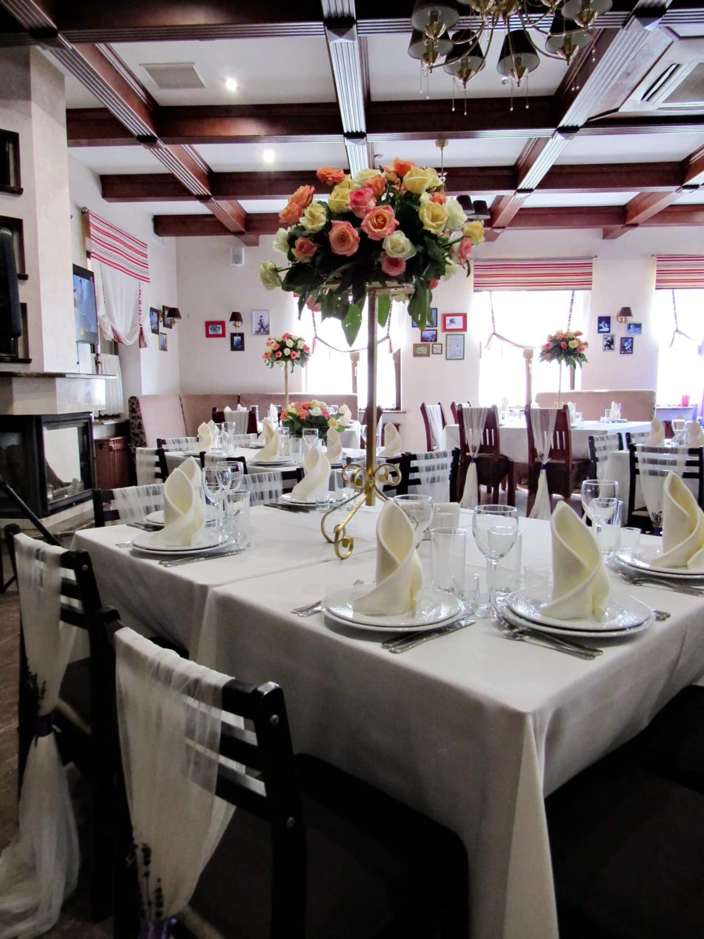 restaurant