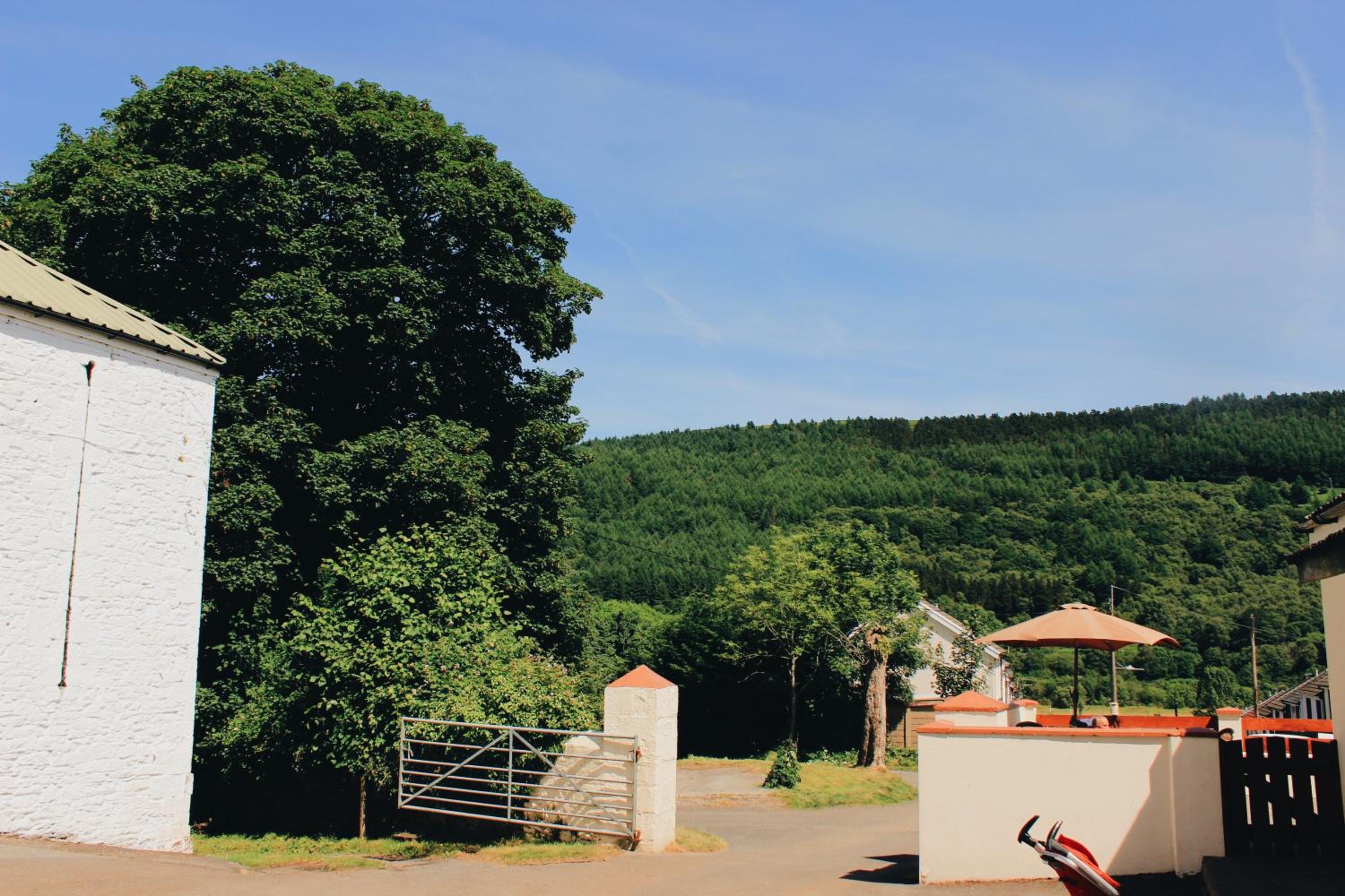 Taff Trail Bunkhouse view 3