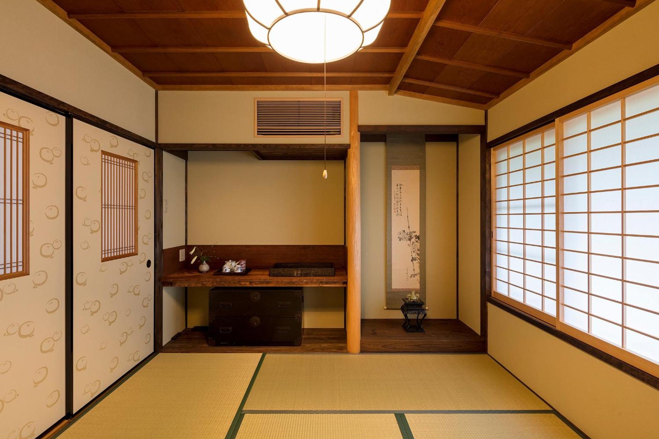 Garaku an Machiya House view 4