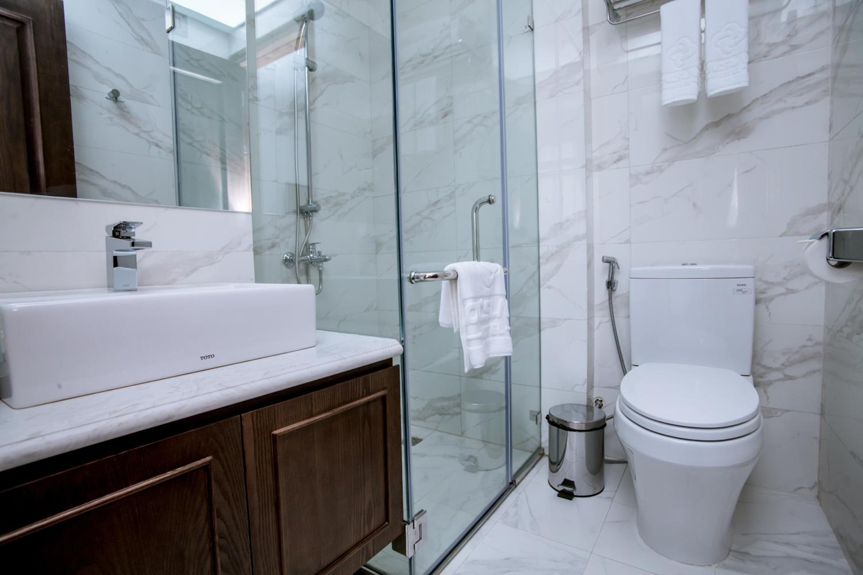 Louisland Hanoi Hotel