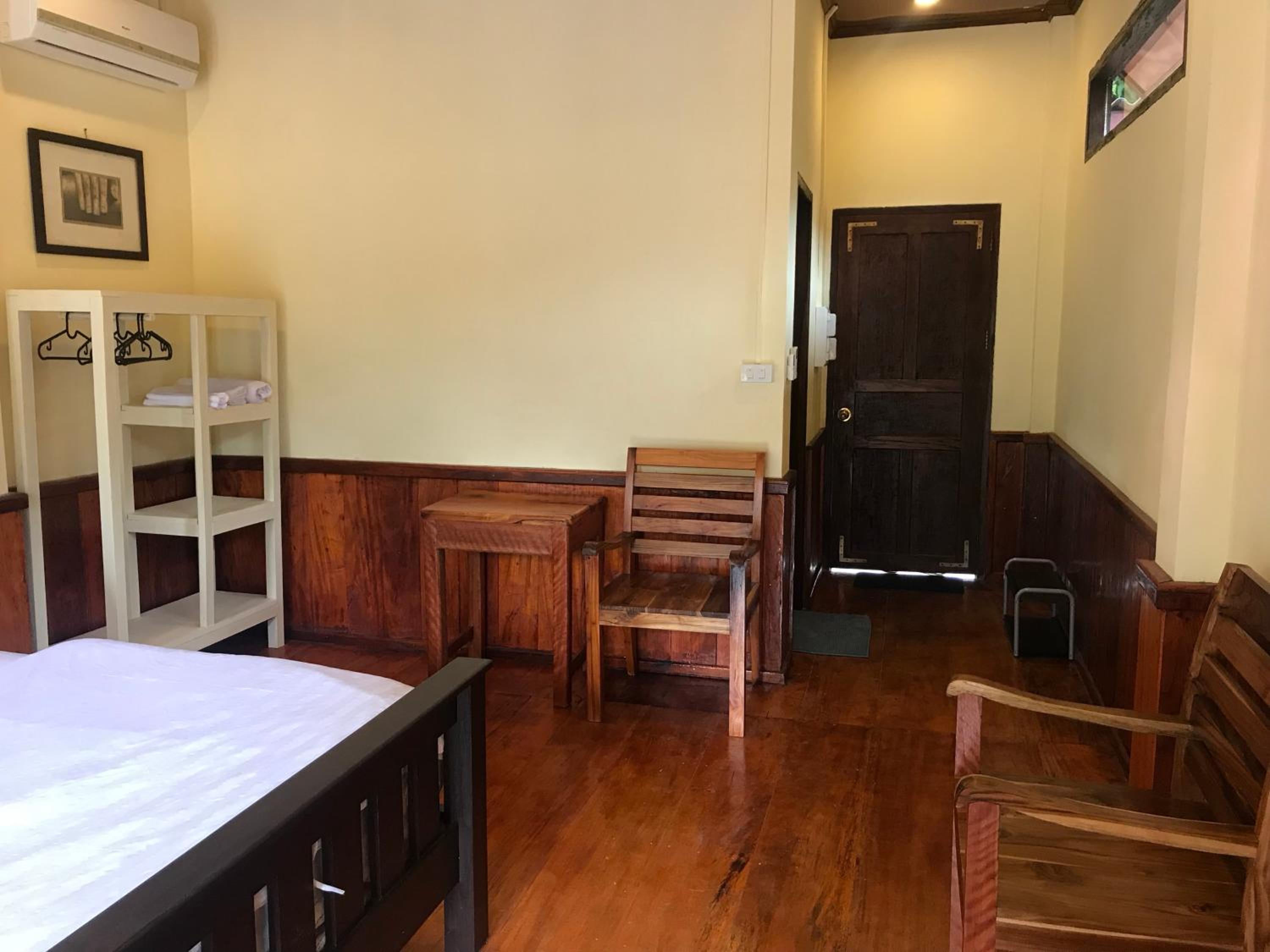 Riverview Bungalows & GH