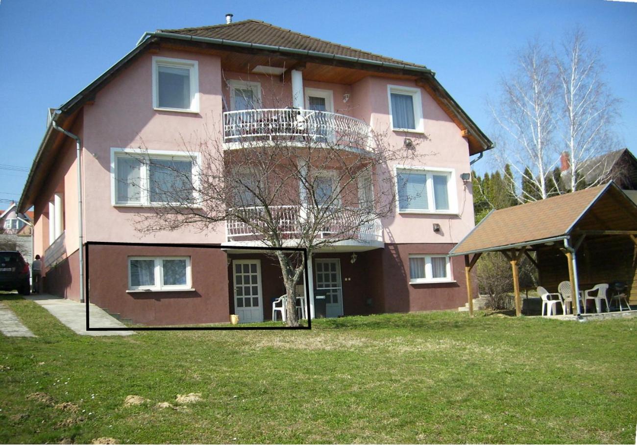 Photo 47