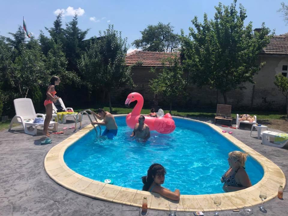 Guest House Raiski Kаt