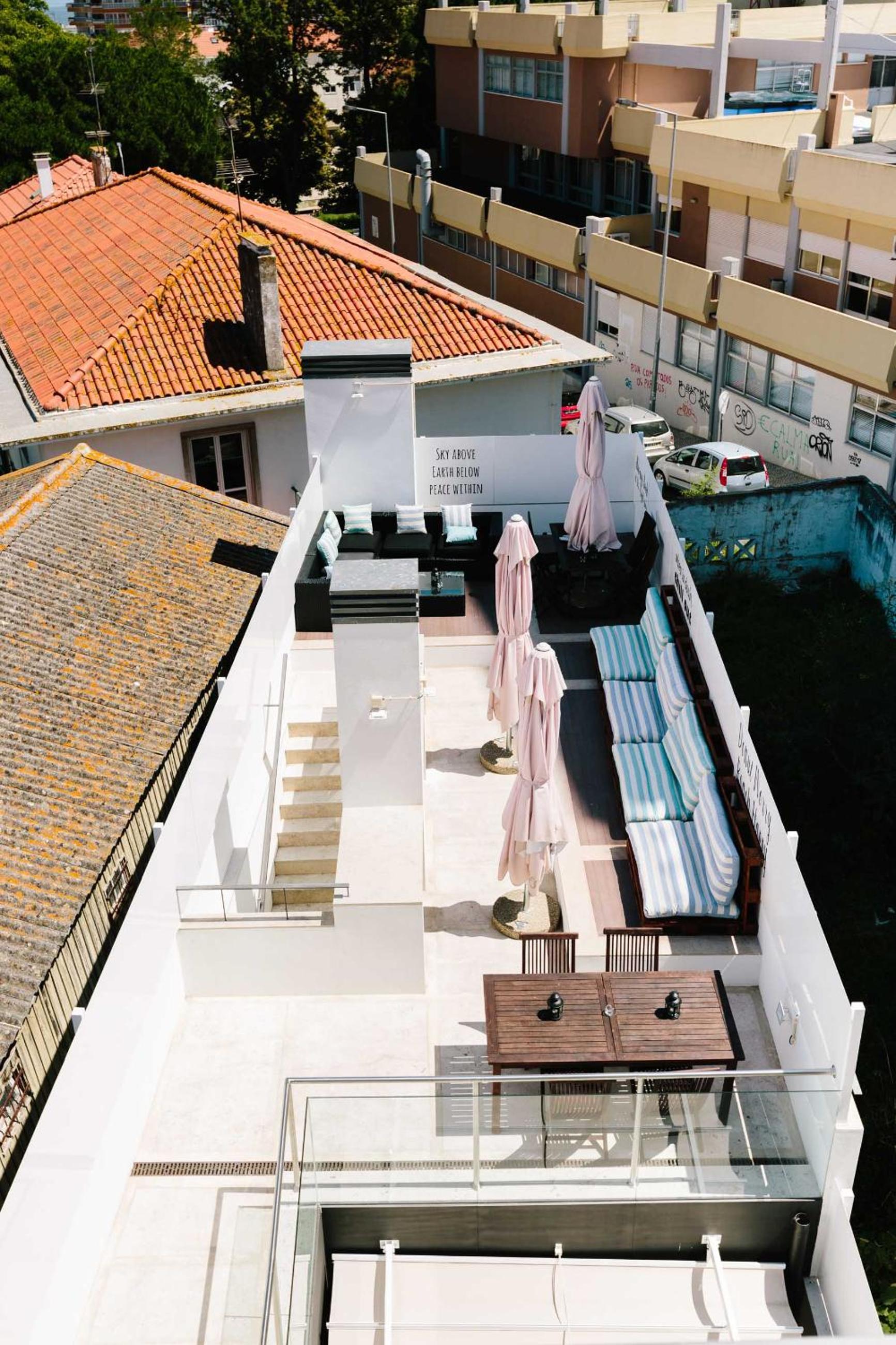 Lisbon South Hostel