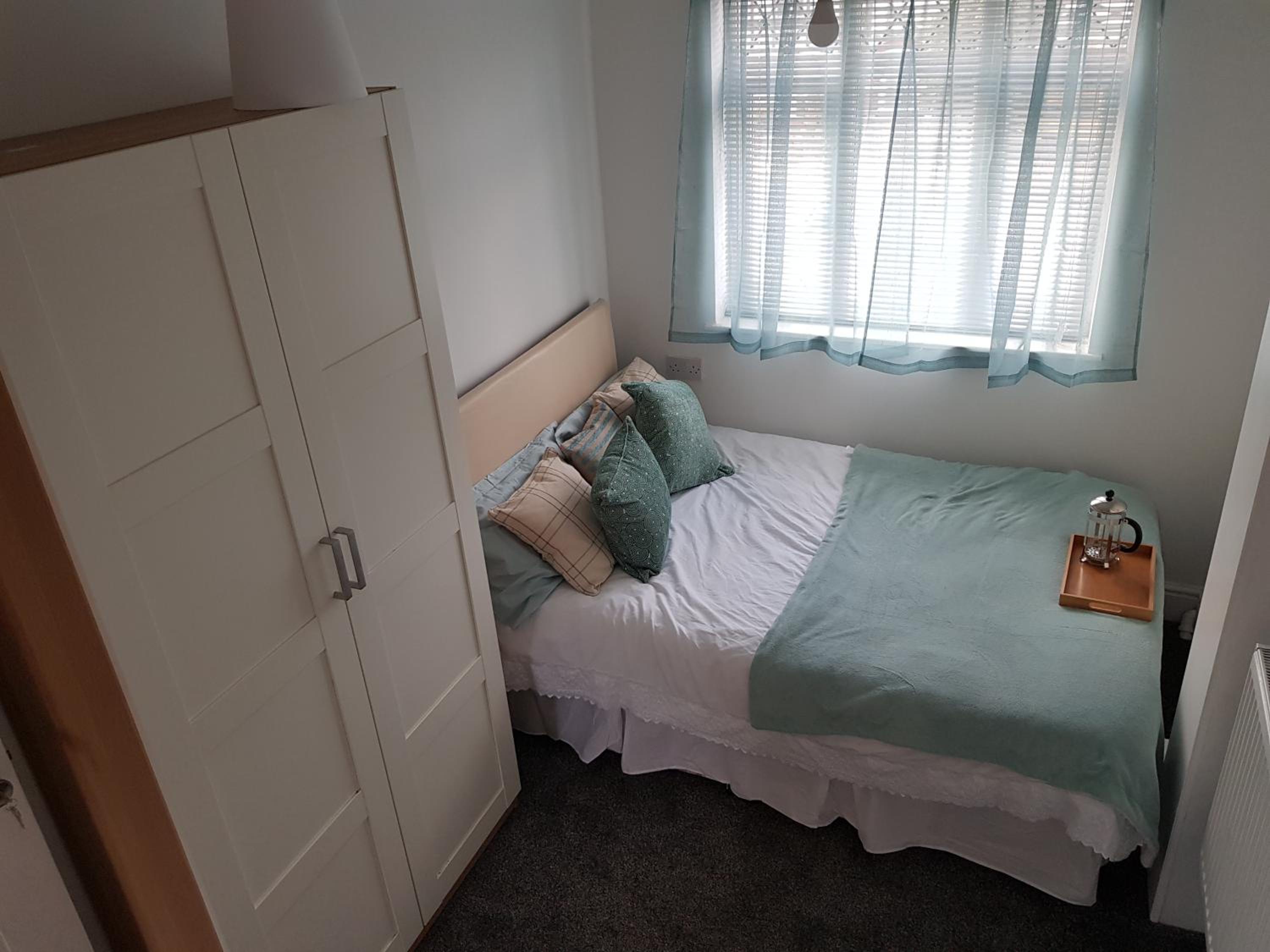 Croydon Vacations - Webb place 2 bedroom apartment ! - Property Image 9
