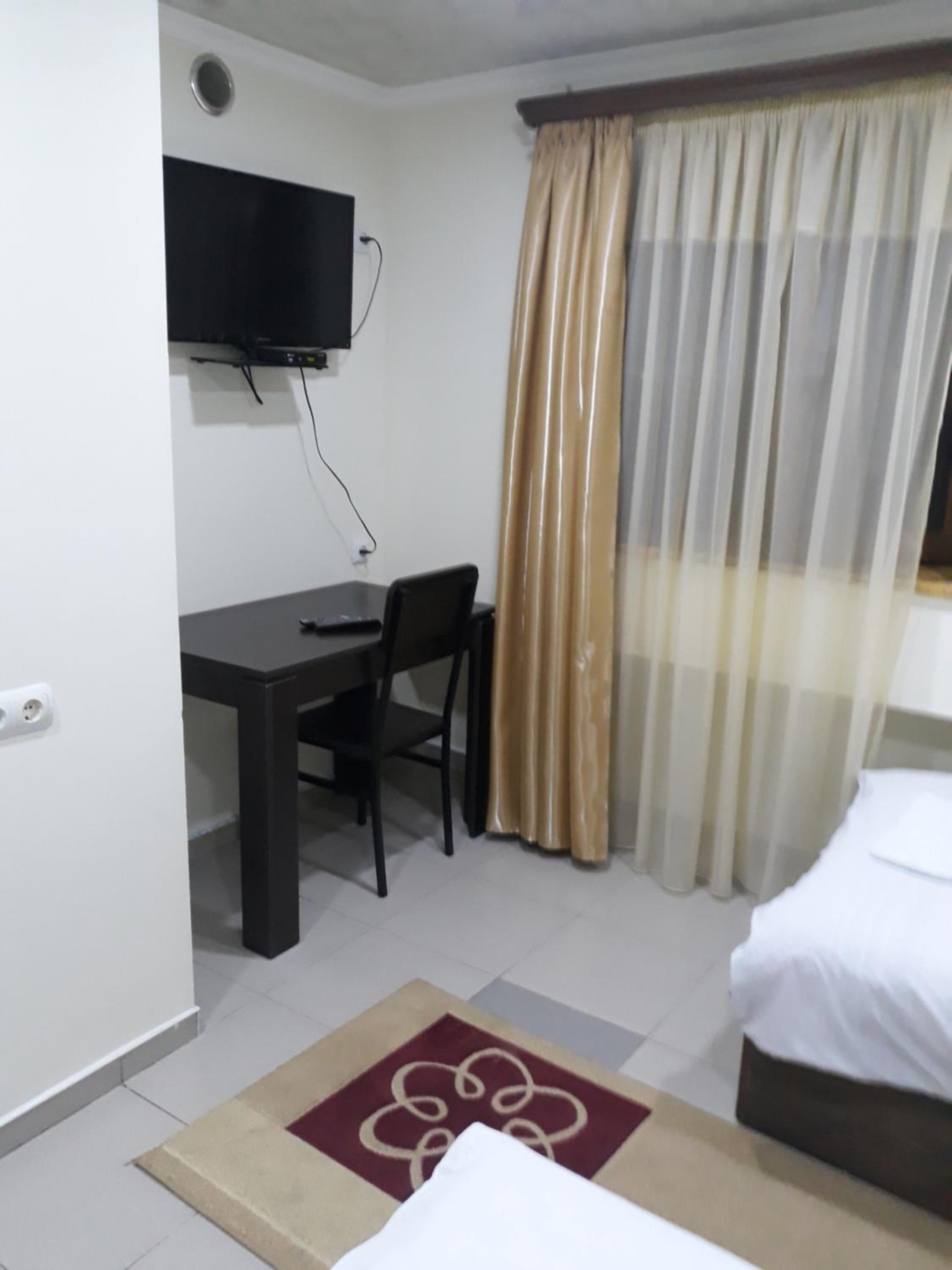 Hotel Noy