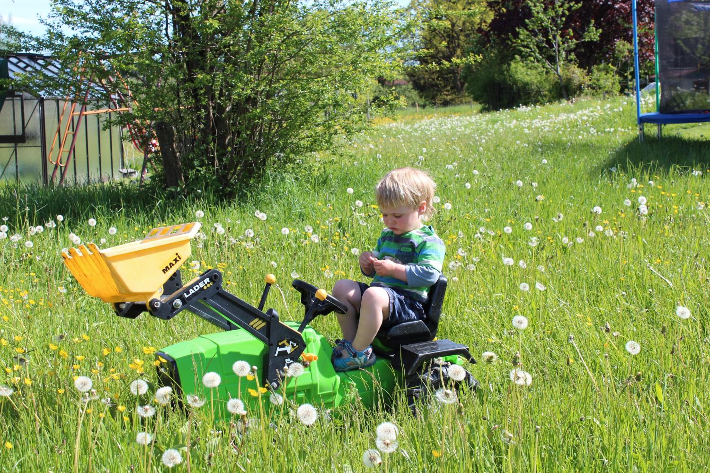 Allgäu Ferienhof Schönberger - Nachhaltige Design Wohnungen bis 6 Personen, Indoor- & Outdoorspielplatz, Lagerfeuer, Brötchenservice