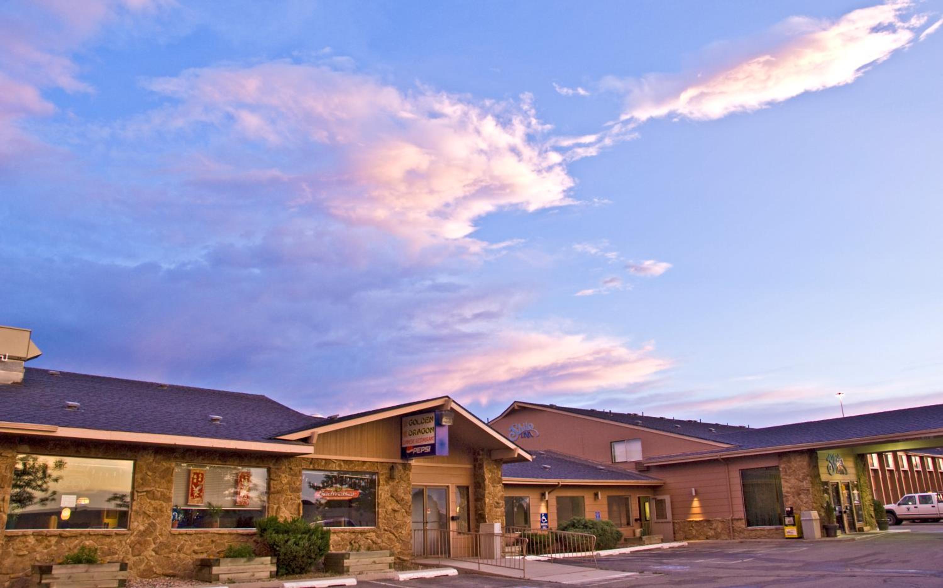 Casper Vacations - Super 8 by Wyndham Casper East/Evansville - Property Image 2