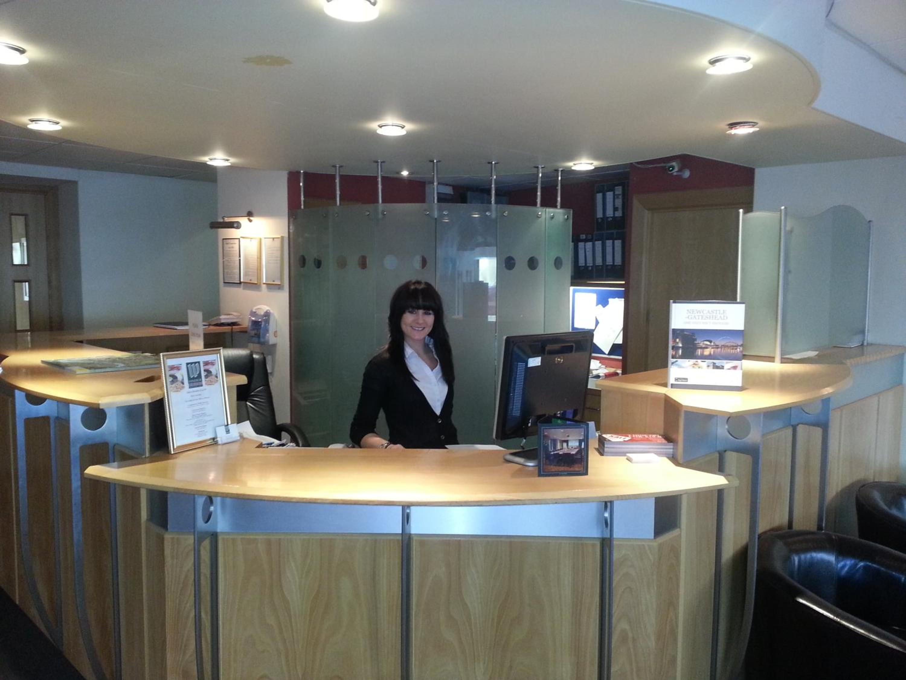 Whitley Bay Vacations - The Windsor Hotel - Property Image 9