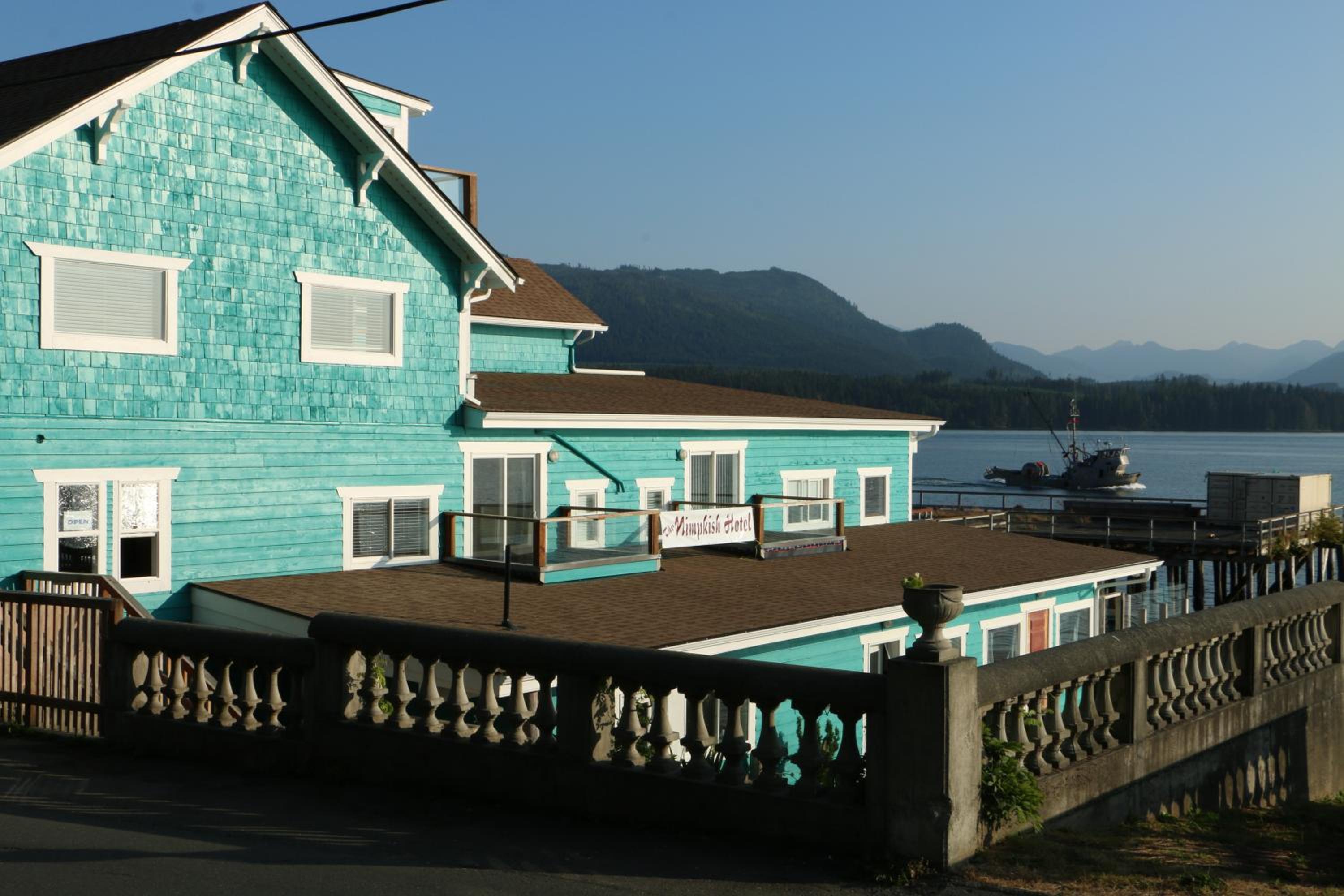Nimpkish Hotel