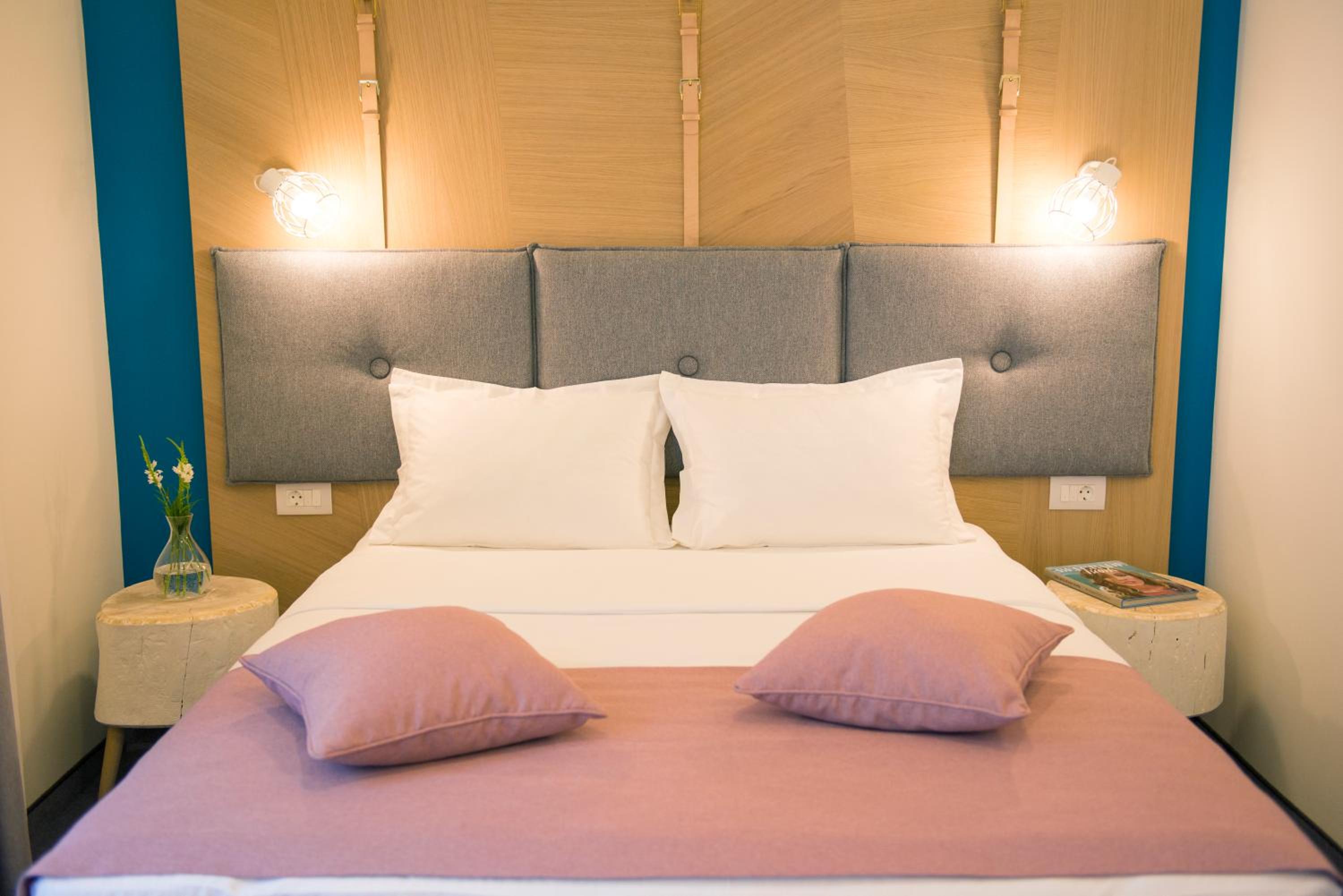 City Nest Modern & Cozy Suites