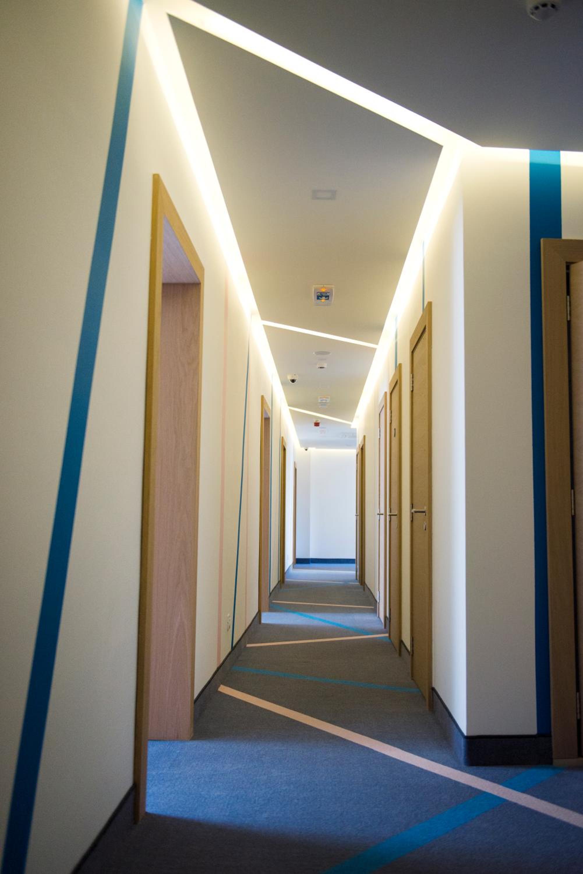 City Nest Modern & Cozy Suites