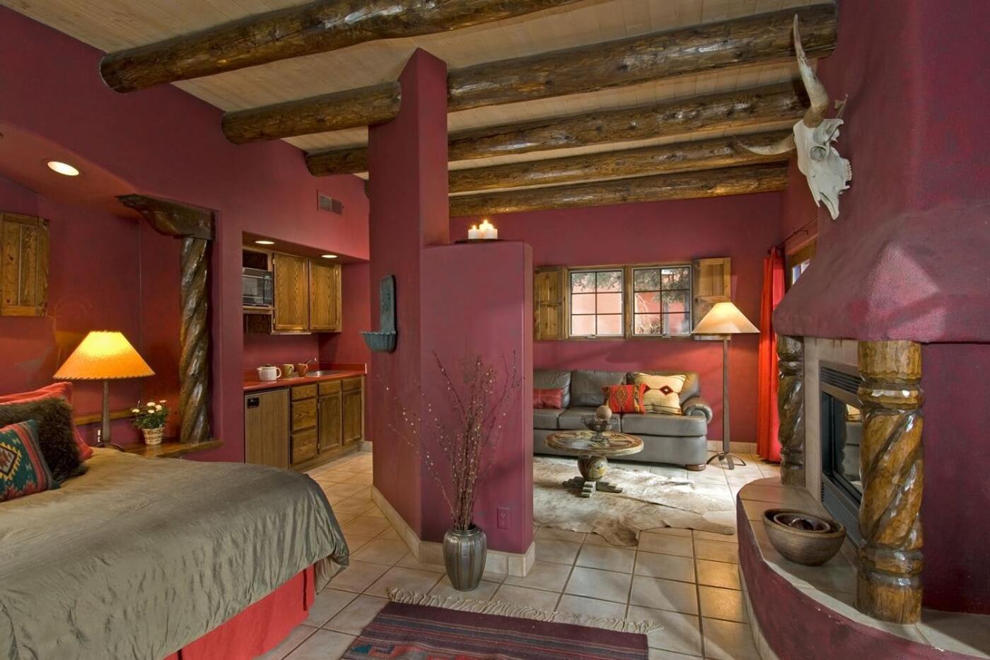 Adobe and Pines Inn Bed and Breakfast