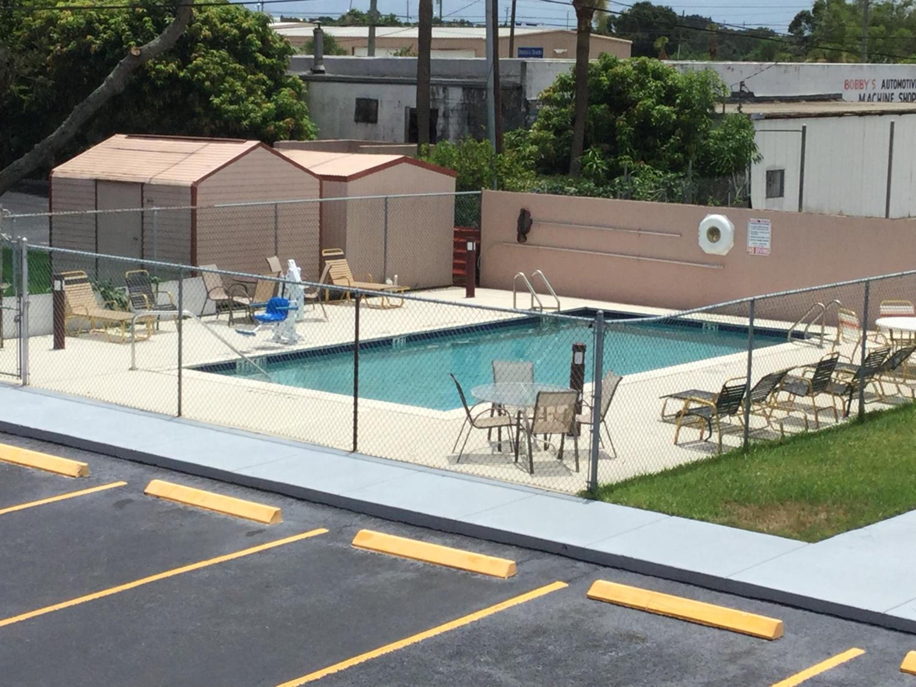Vero Beach Vacations - Redfinn Inn - Property Image 24