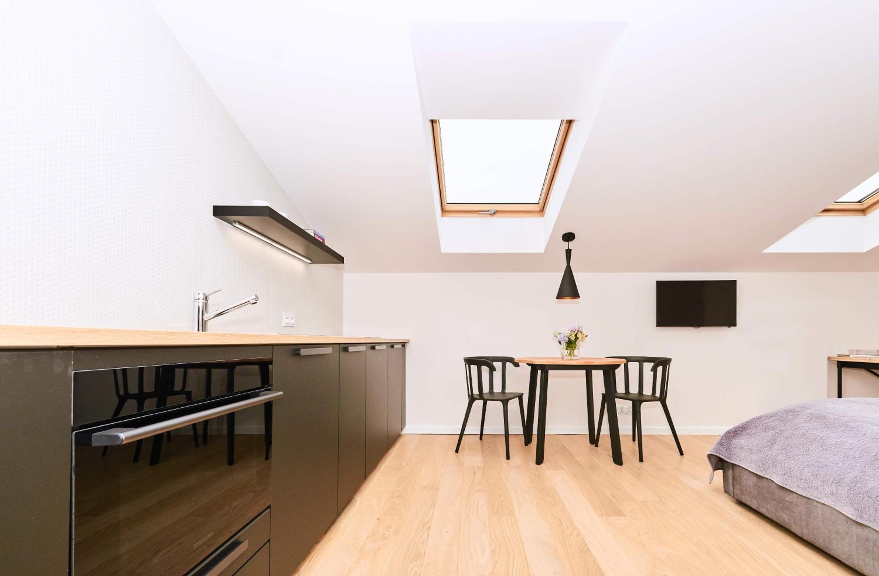 Chodkiewicza 10 (B) - cozy studio by Homeprime view 3