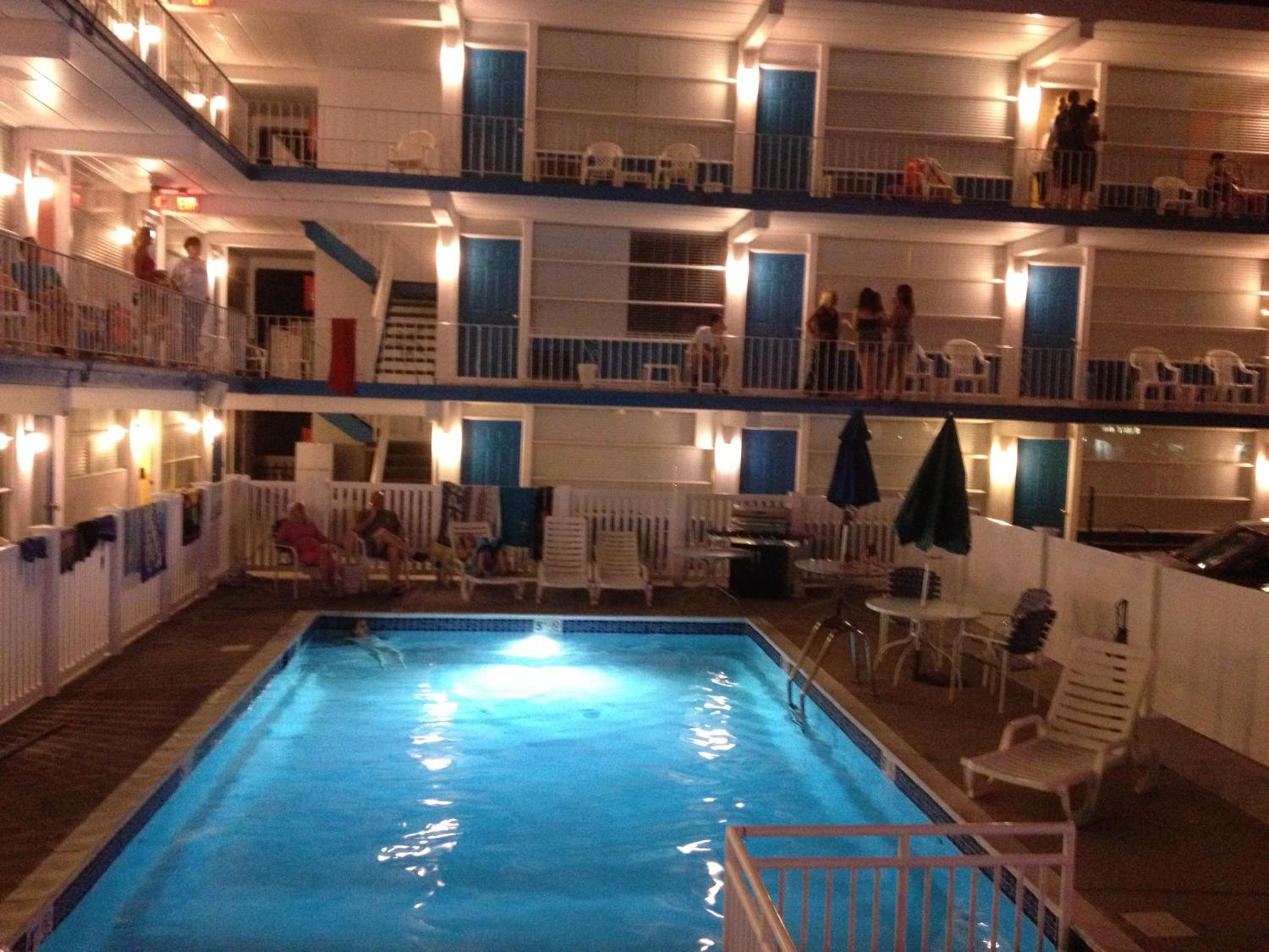 Bird of Paradise Motel