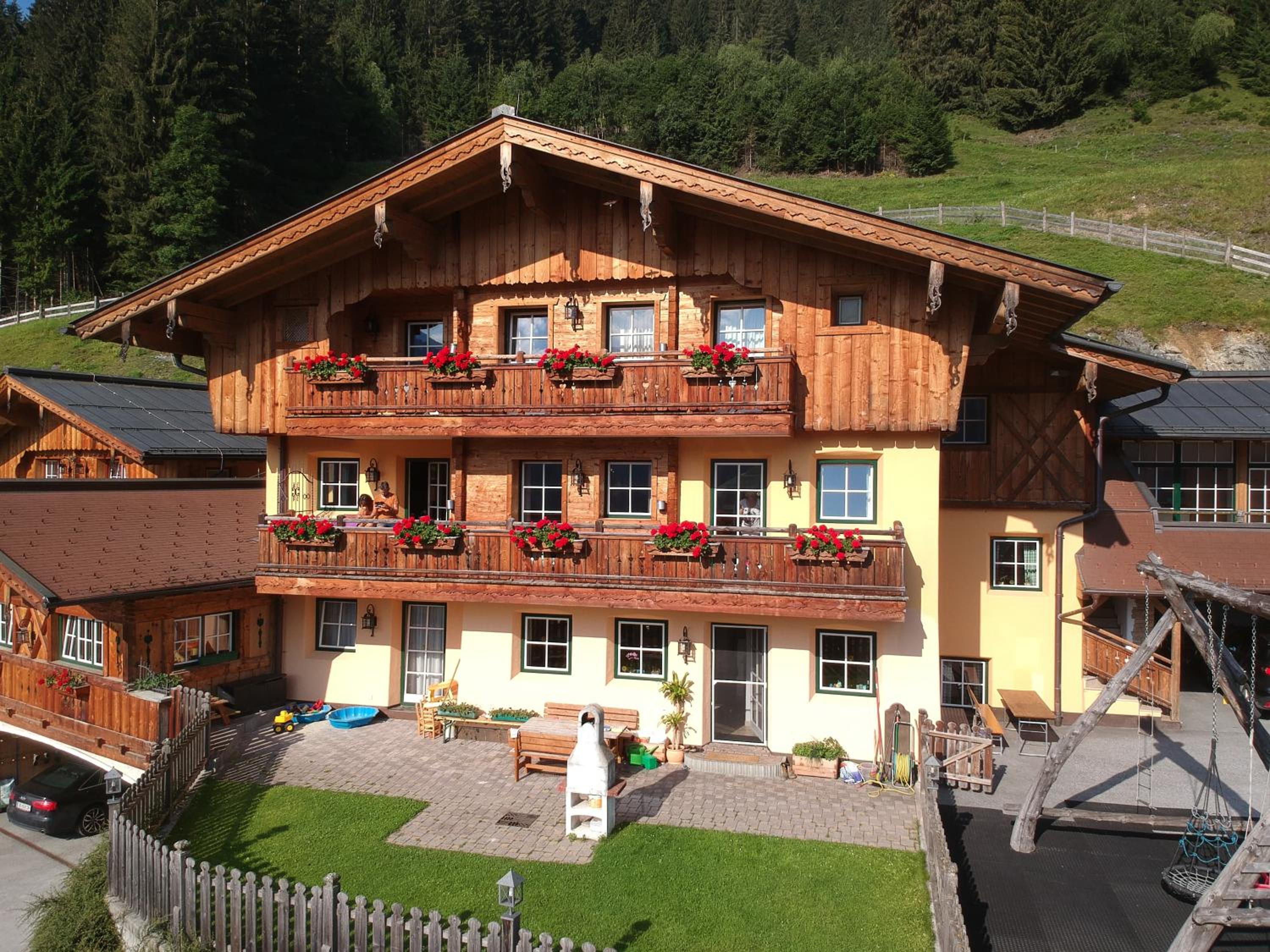 Photo 10