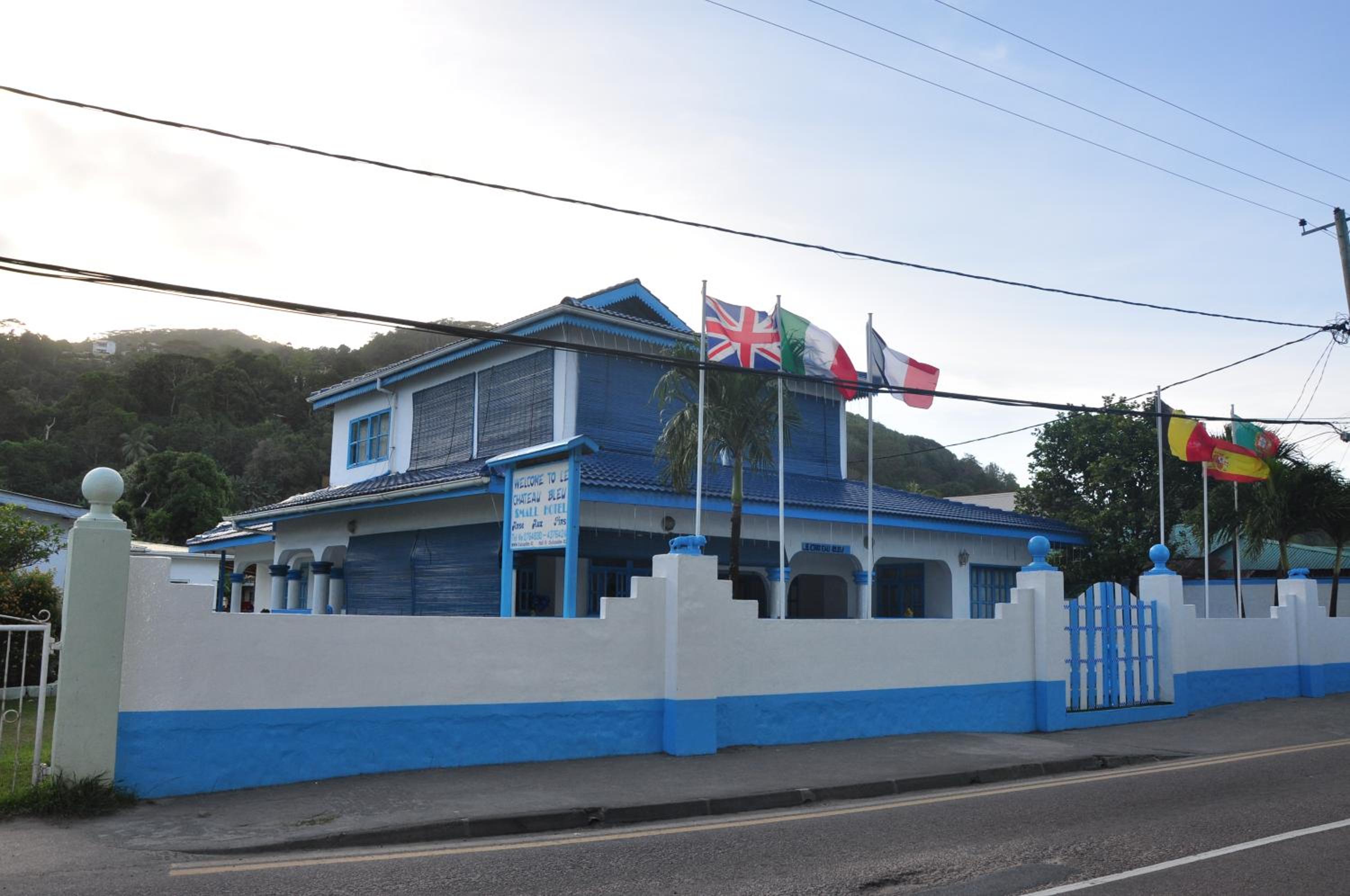 Le Chateau Bleu