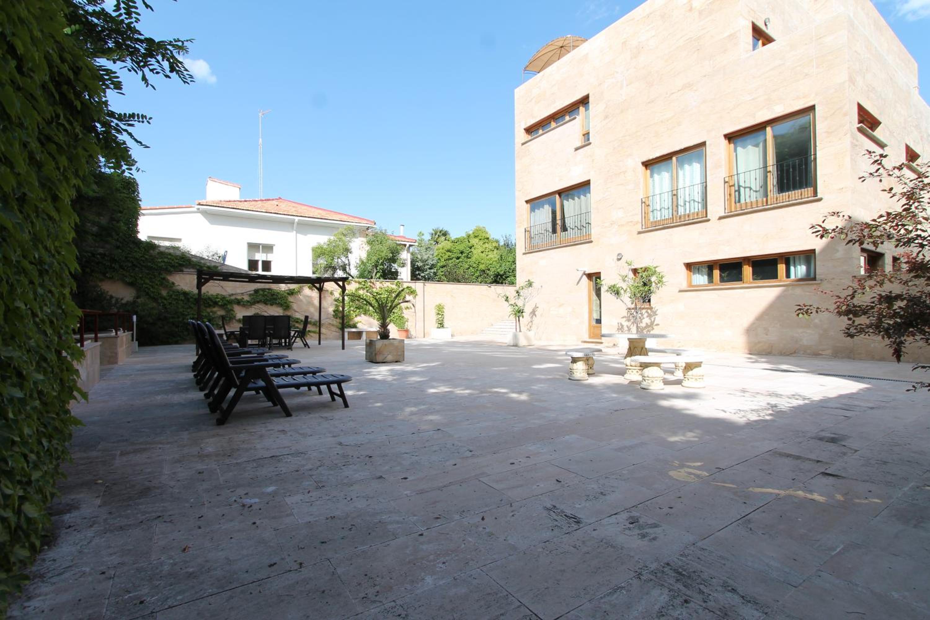 Apartamentos Villablino Arturo Soria