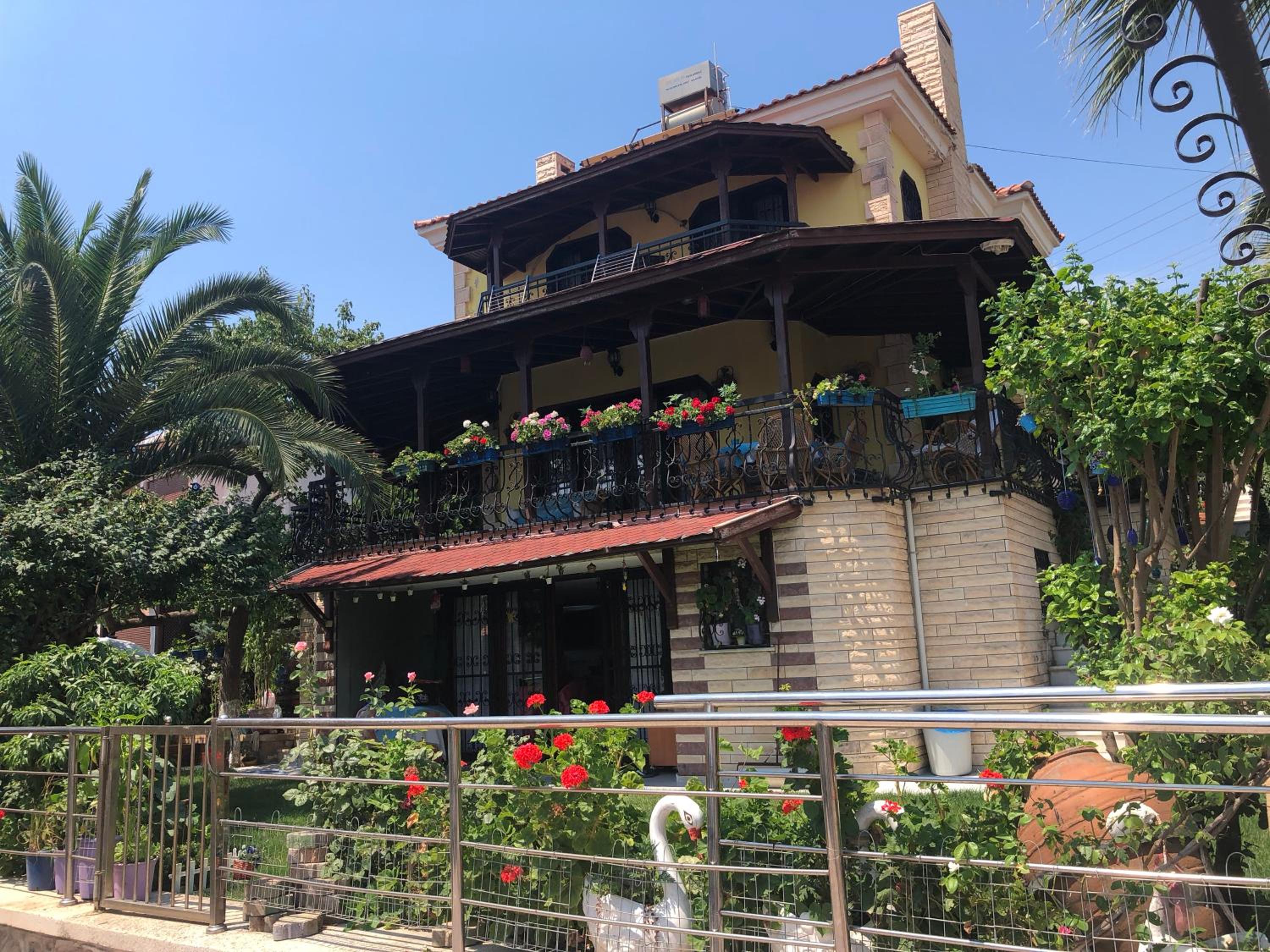 Hotel Cunda Villa Anka - Image 1