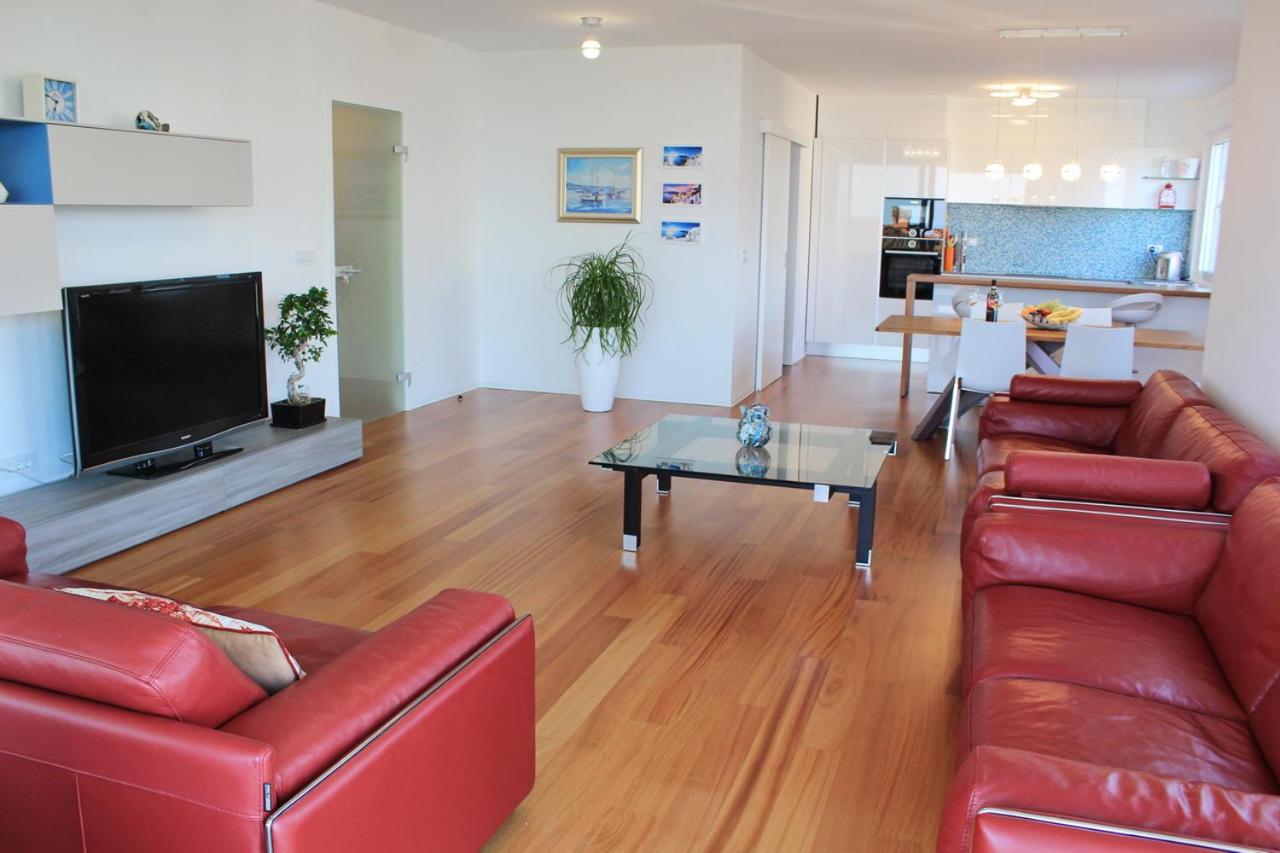 Apartments Anna view 3