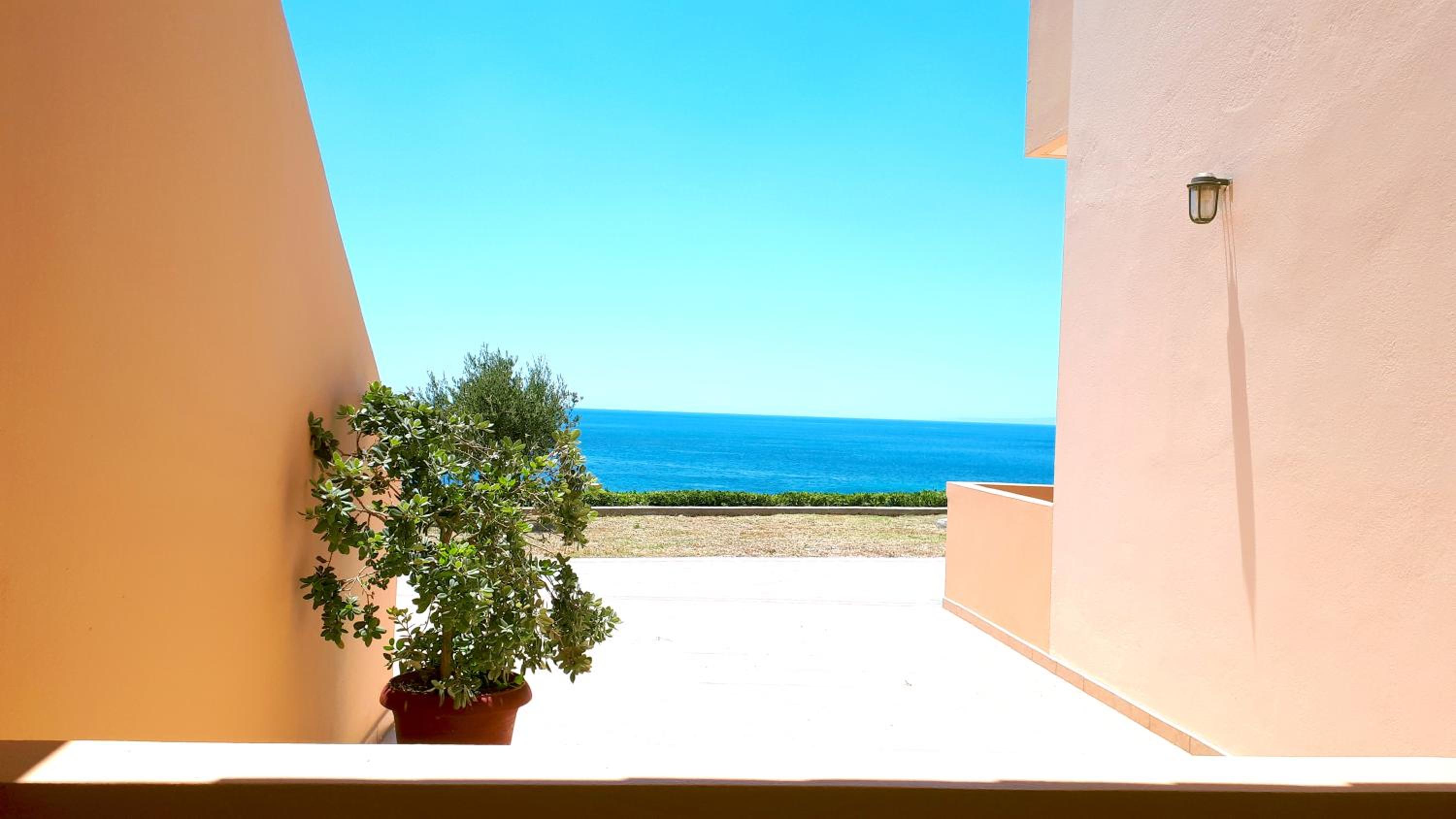 Creta Spirit view 4