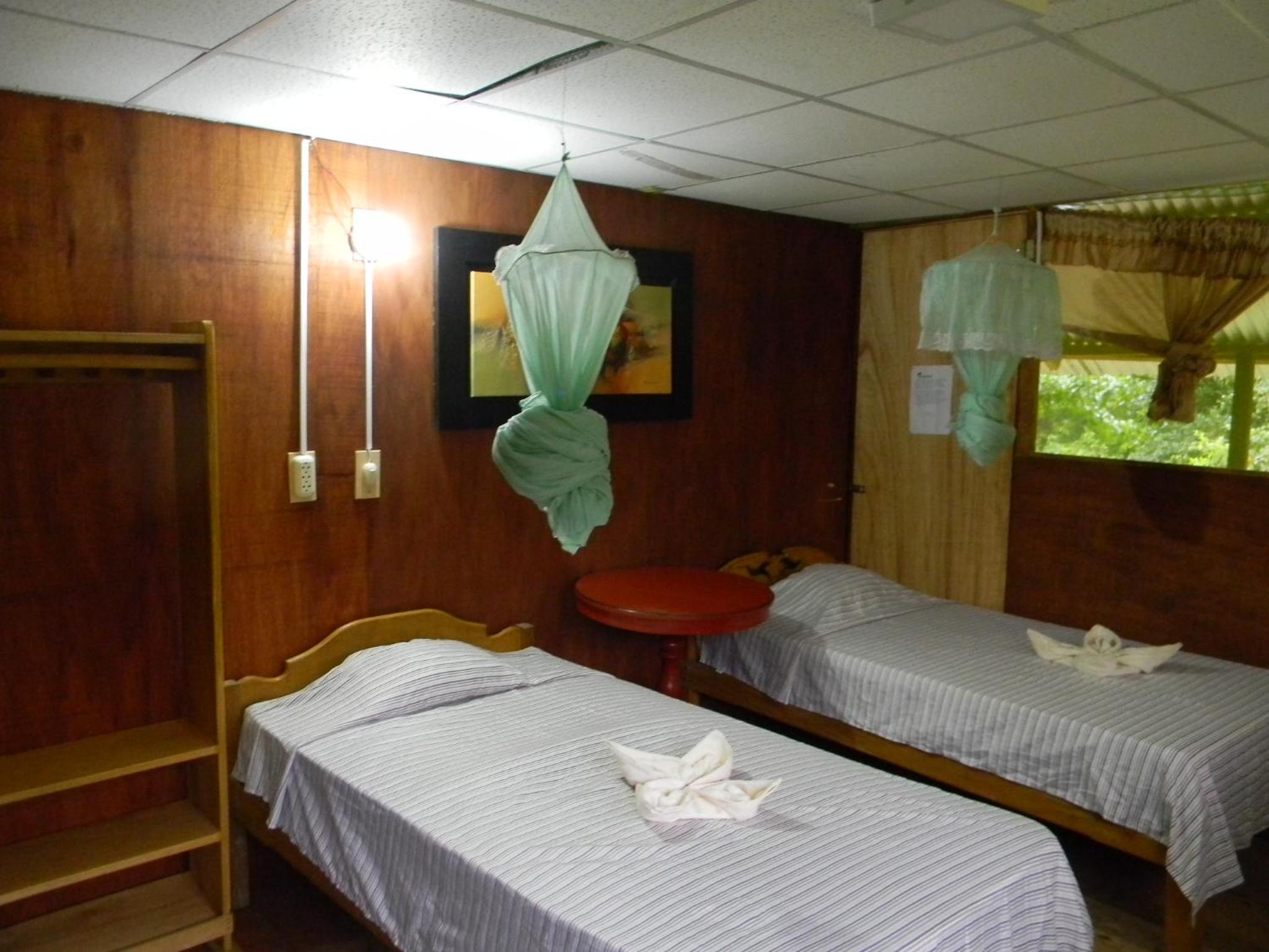 Jacamar Lodge Expeditions
