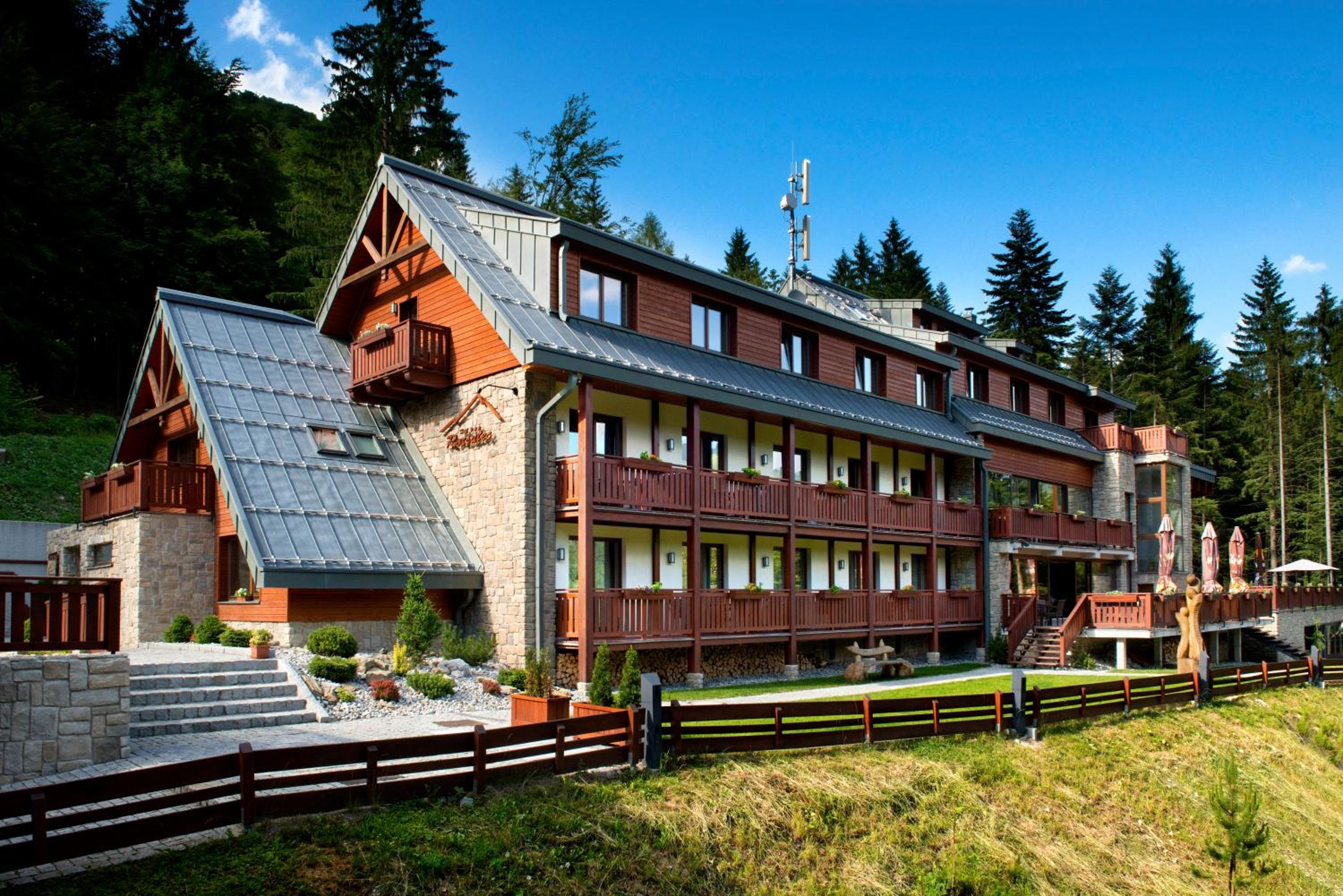 Hotel Rozsutec
