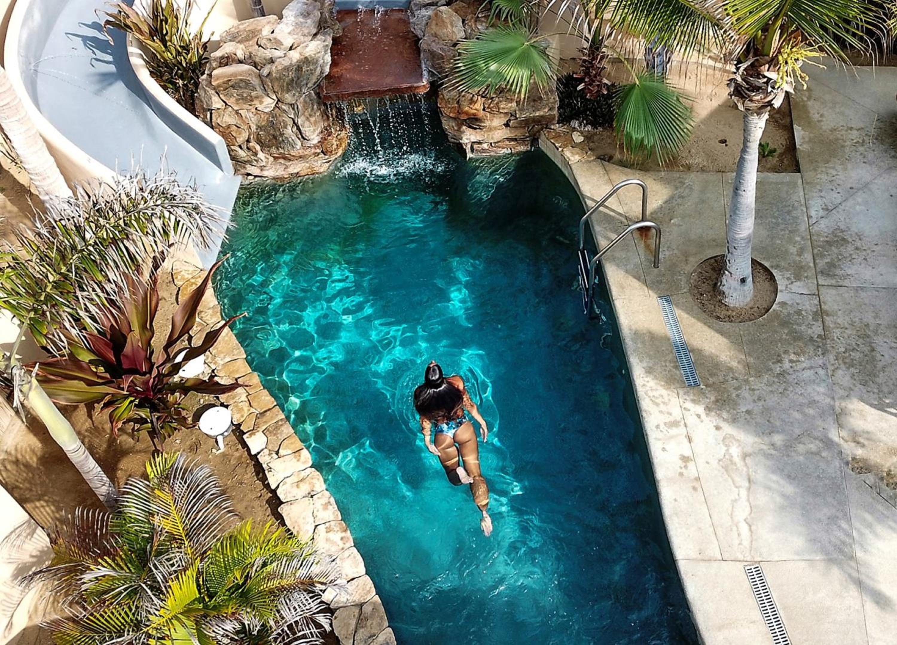 Cerritos Beach Inn