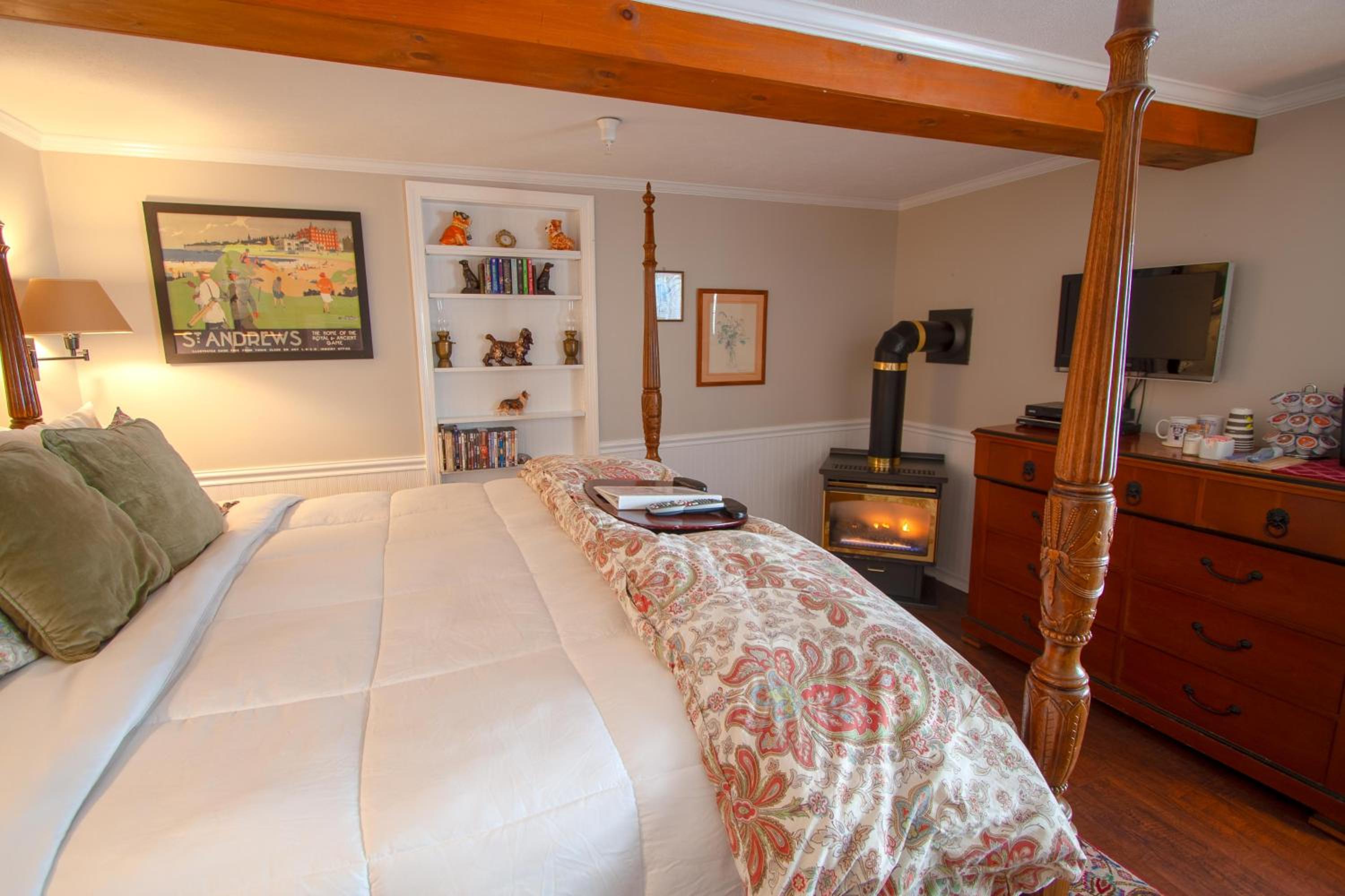 Phineas Swann Inn & Spa