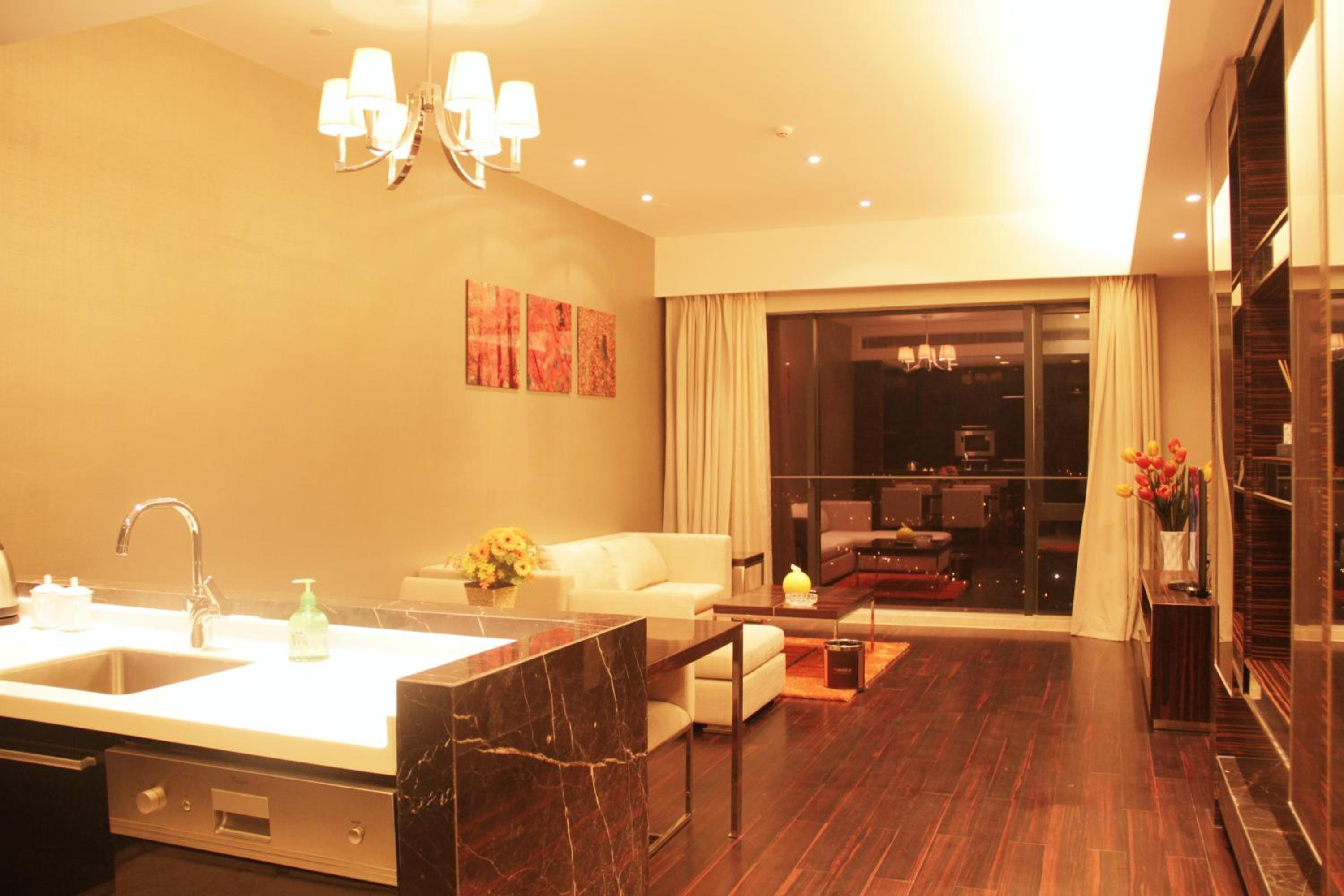Checkinn International Apartment (GuangZhou PaZhou Poly World Trade Branch)