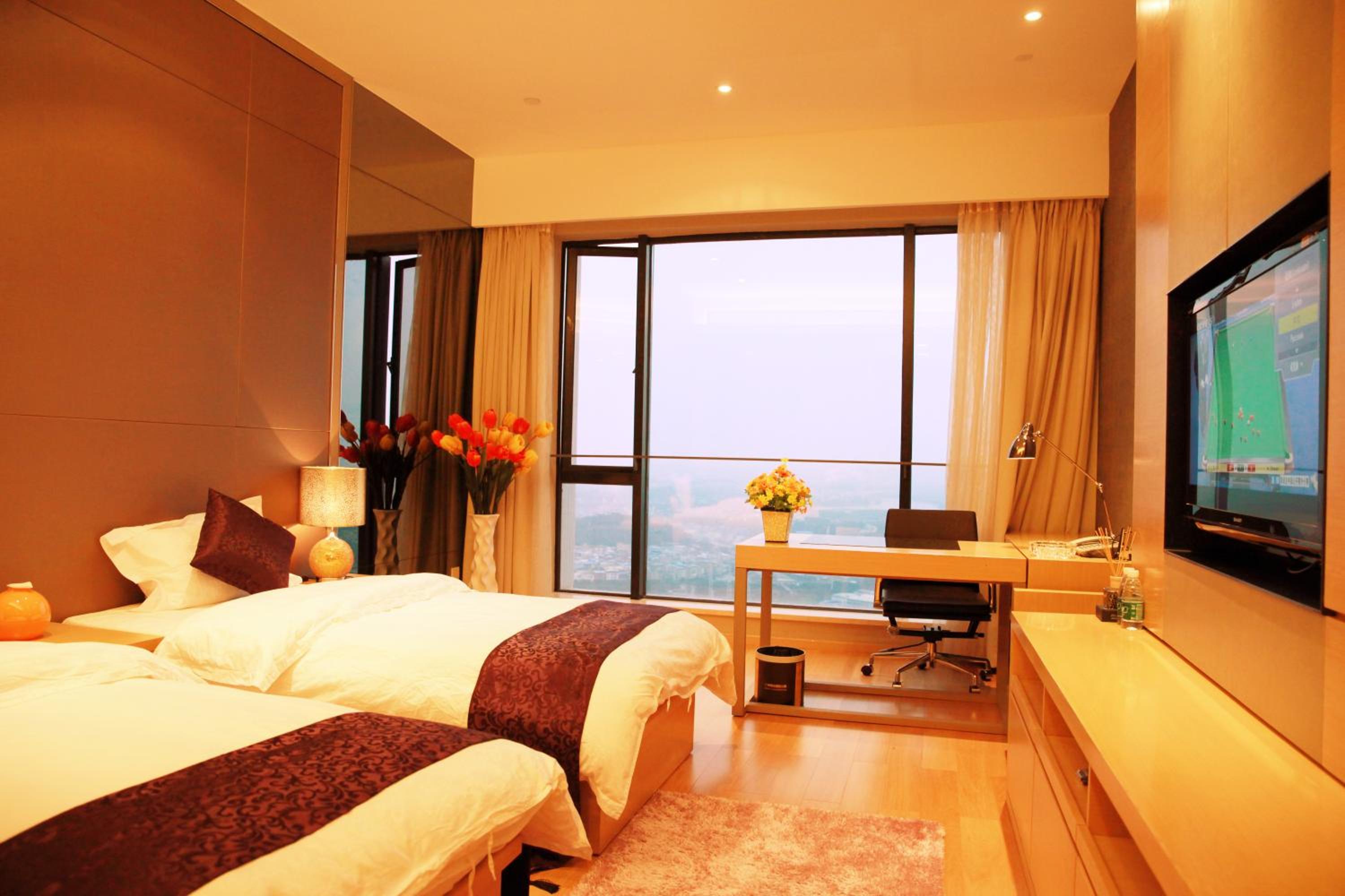 Checkinn International Apartment (GuangZhou PaZhou Poly World Trade Branch)