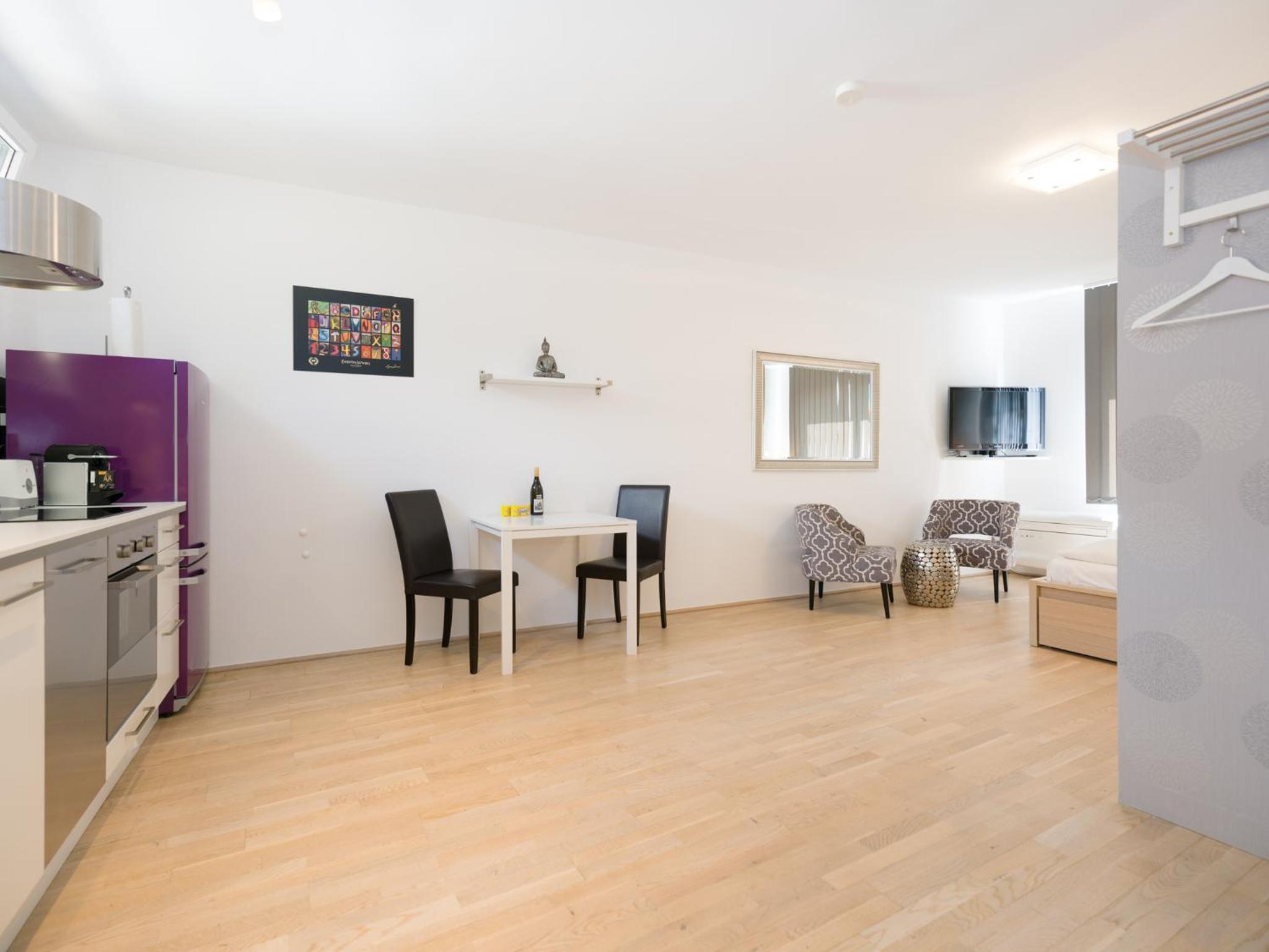 Christian Apartments Oper - contactless check in