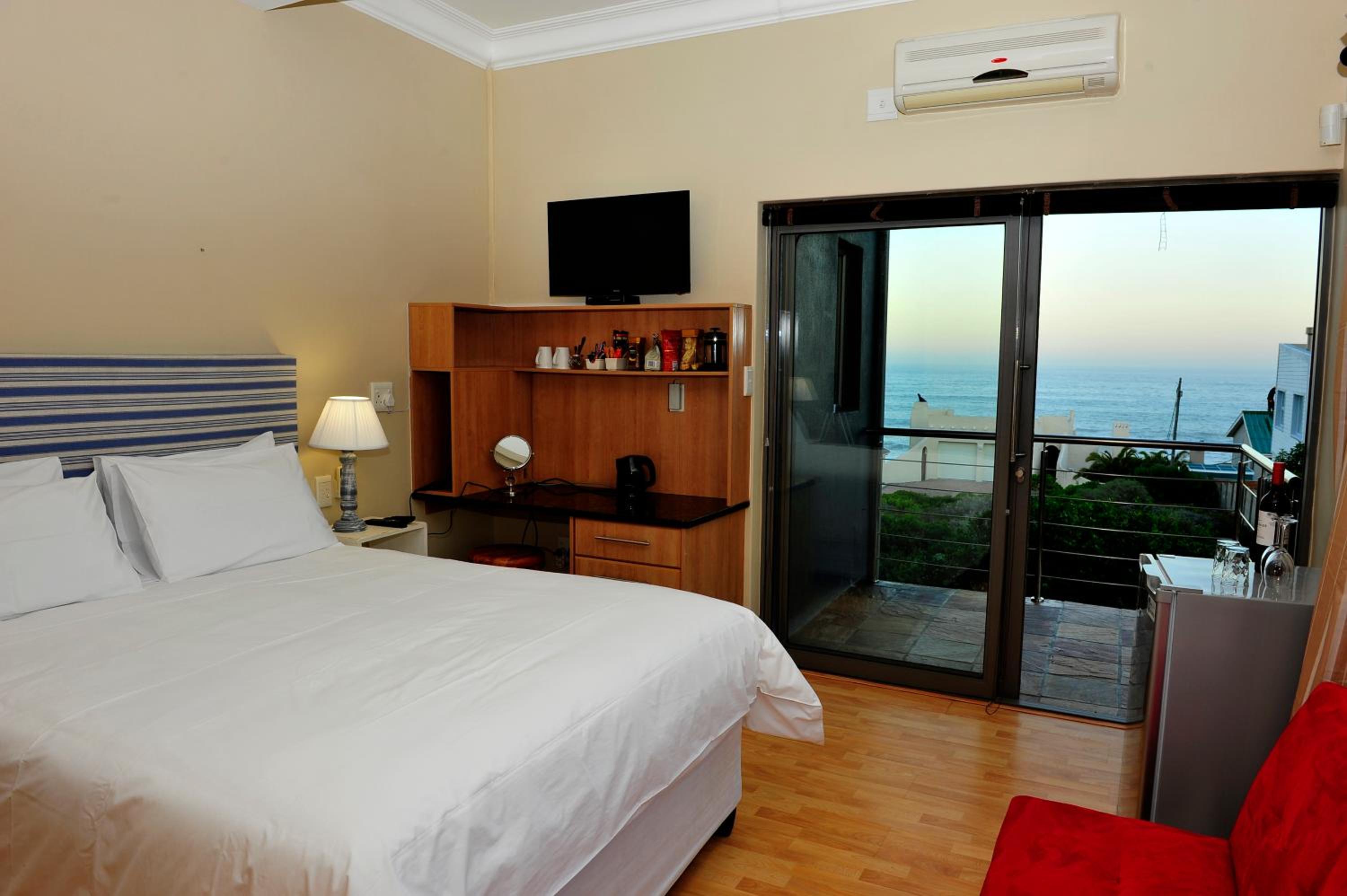 Marine 5 Boutique Hotel