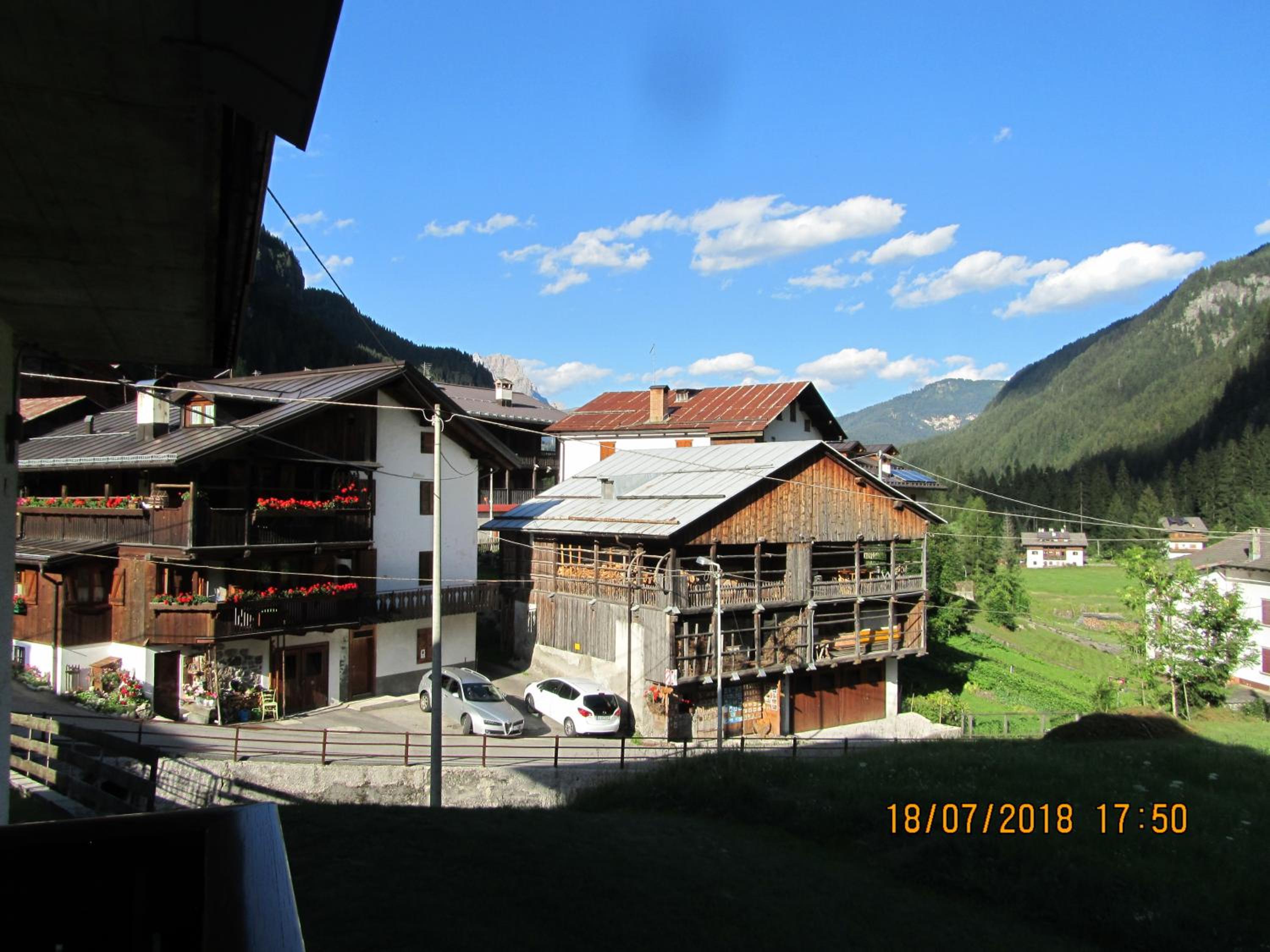 Photo 34